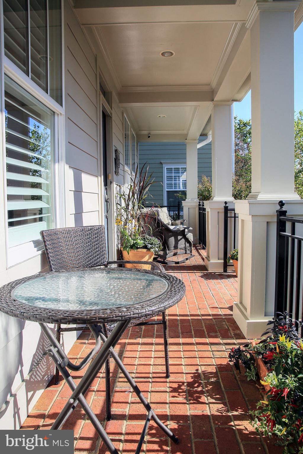 MURRAY HILL - Residential