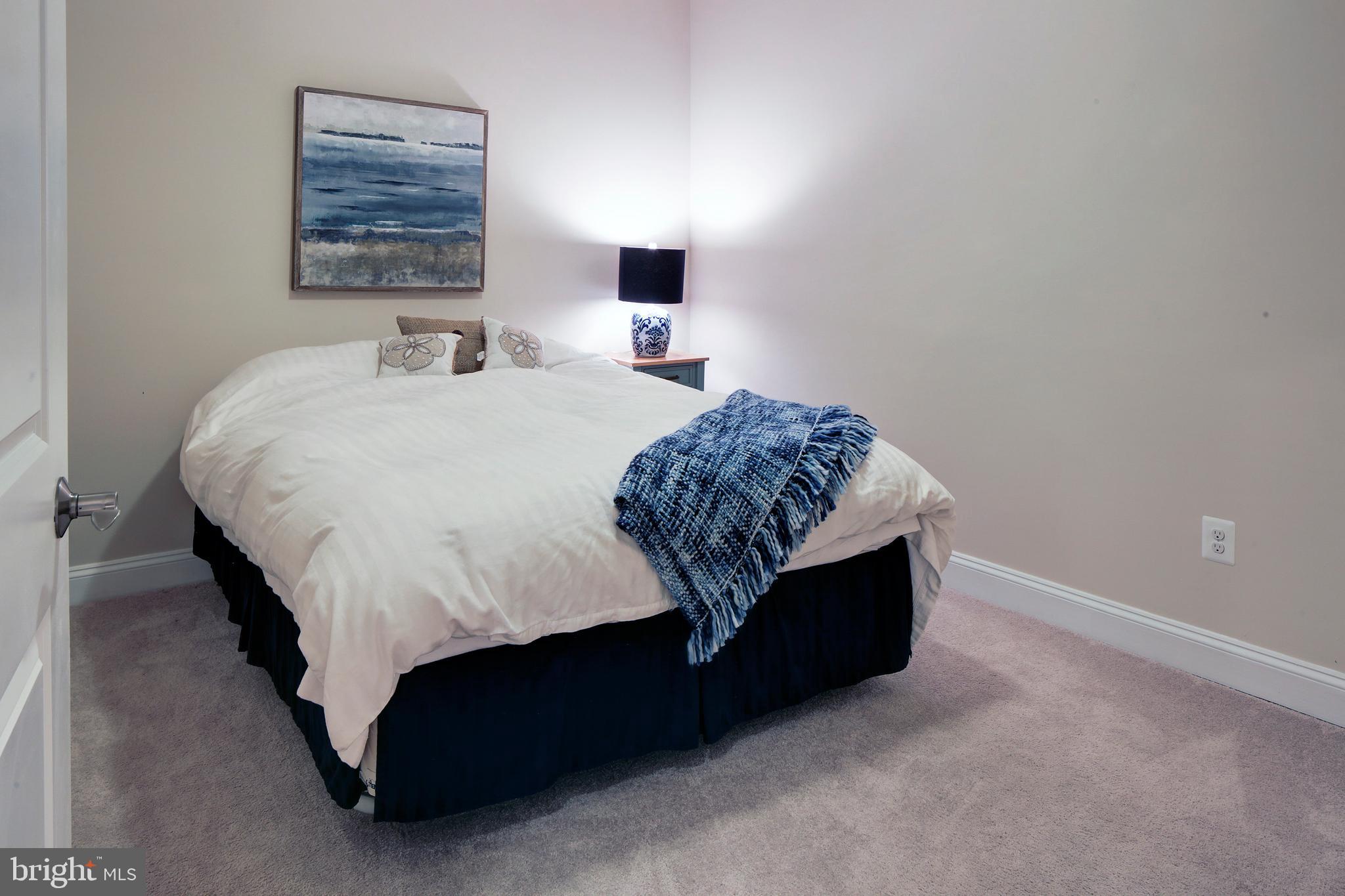 MURRAY HILL - Residential