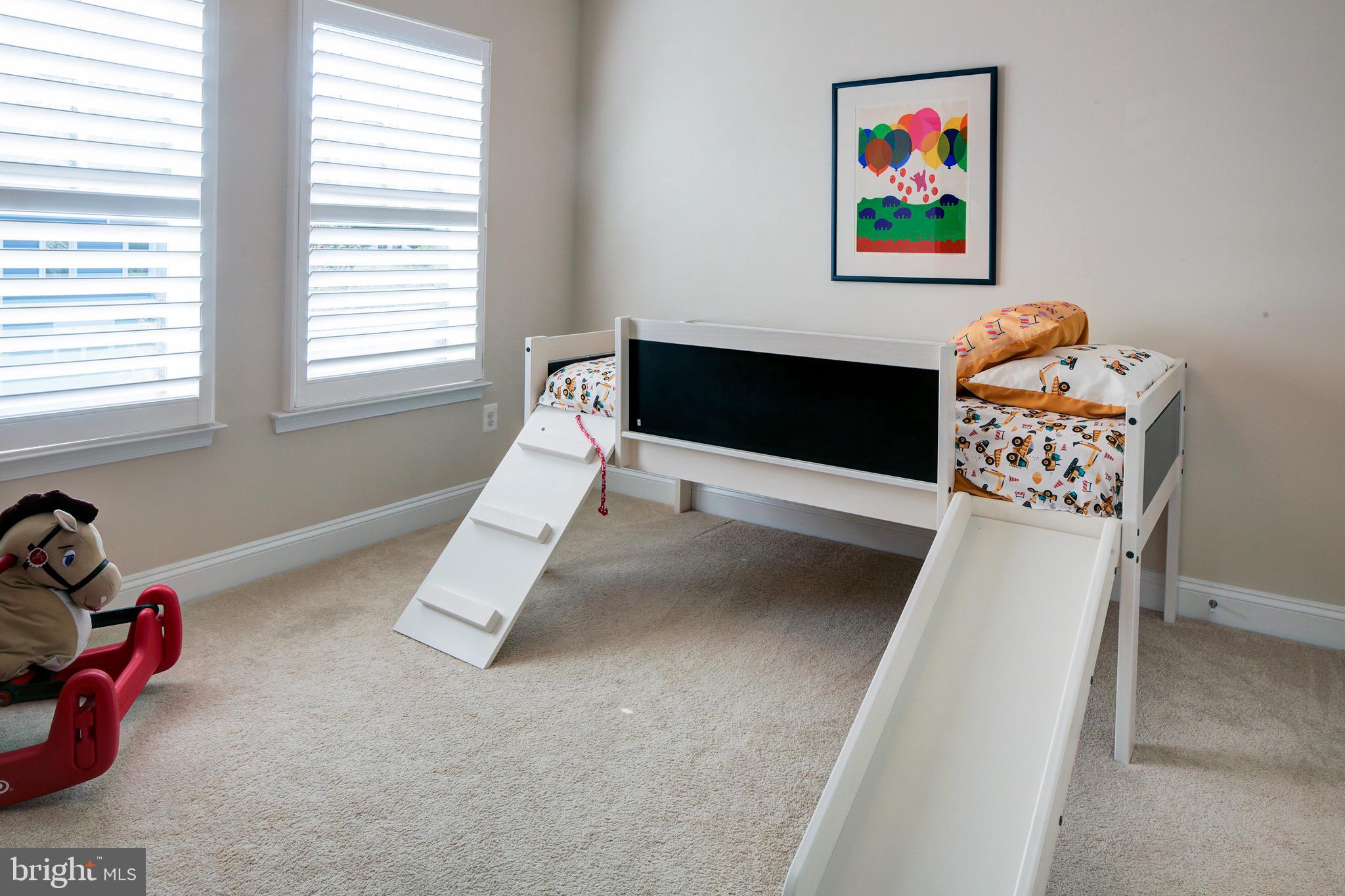 MURRAY HILL - Residential