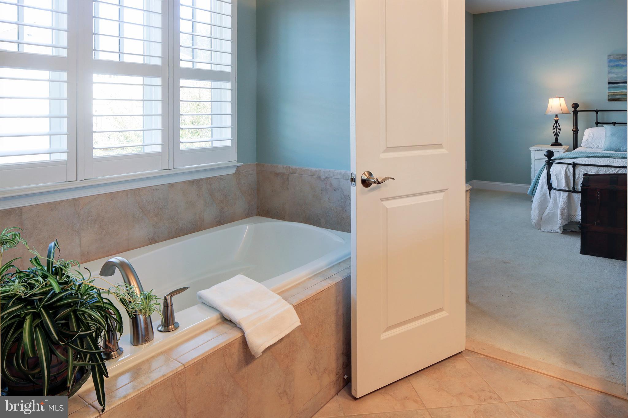 MURRAY HILL - Residential