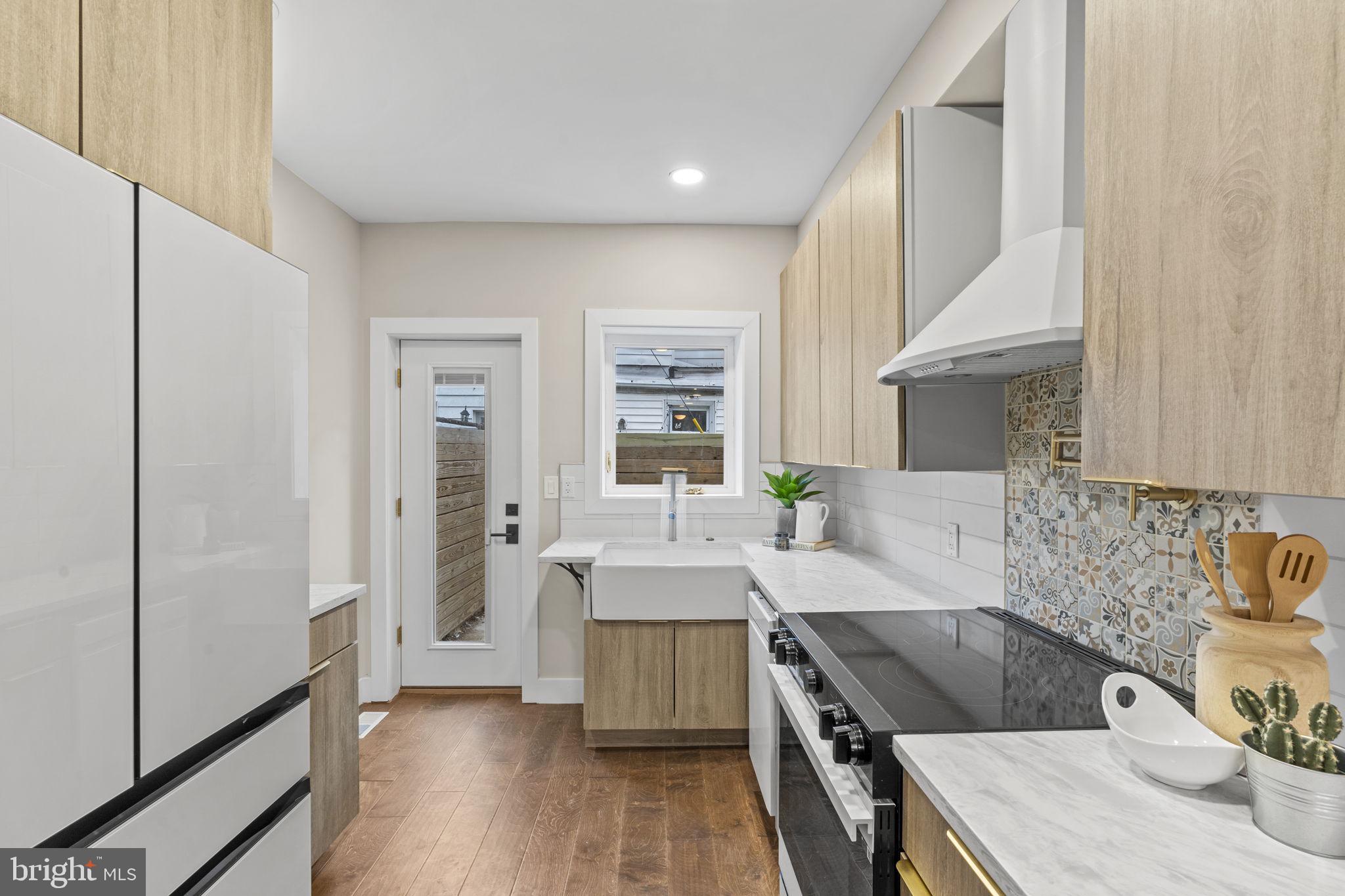 EAST PASSYUNK CROSSING - Residential