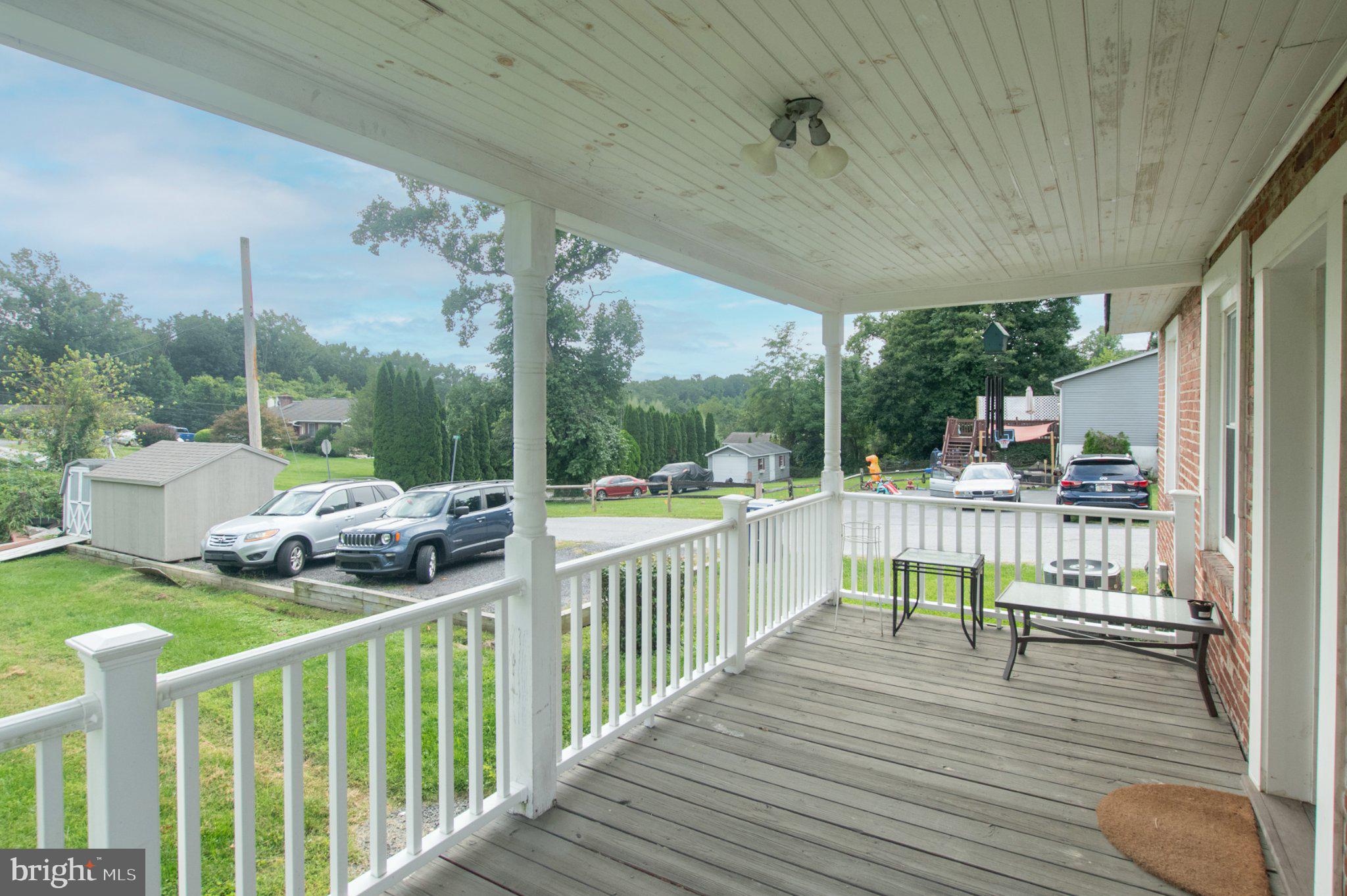 949 W MAIN STREET