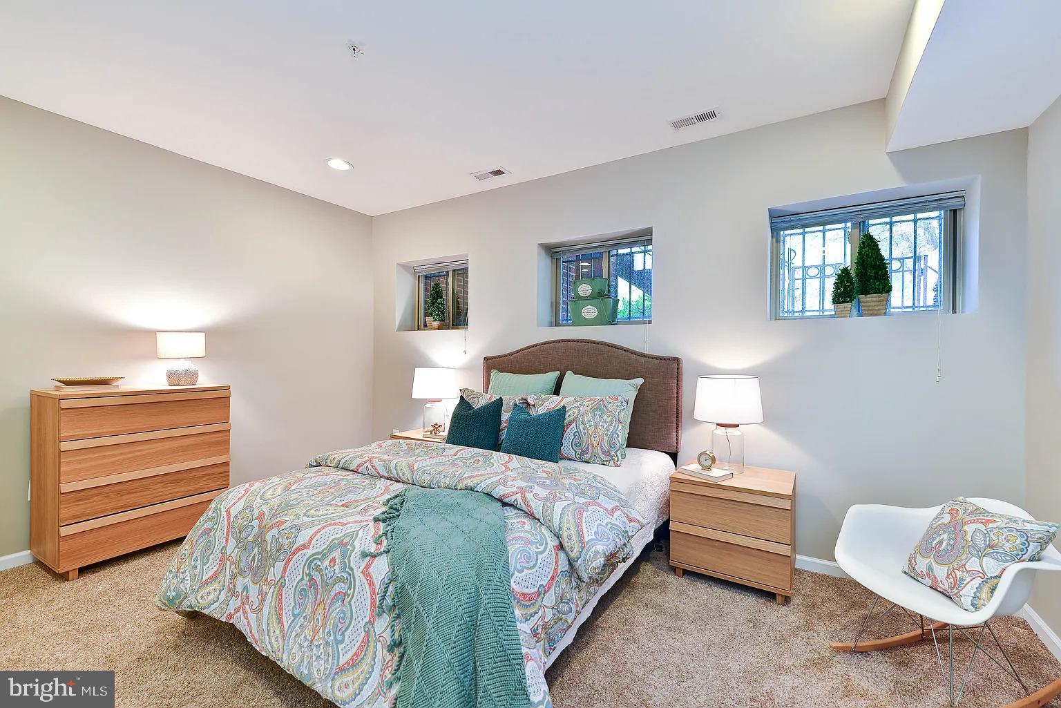 CAPITOL HILL - Residential Lease