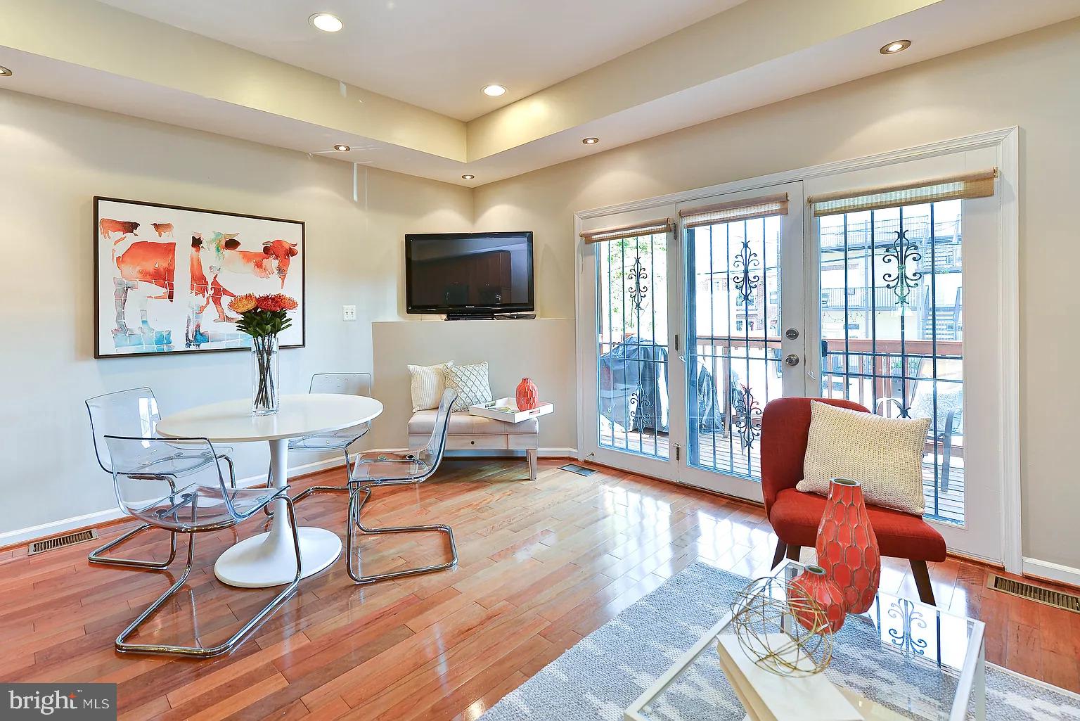 CAPITOL HILL - Residential Lease