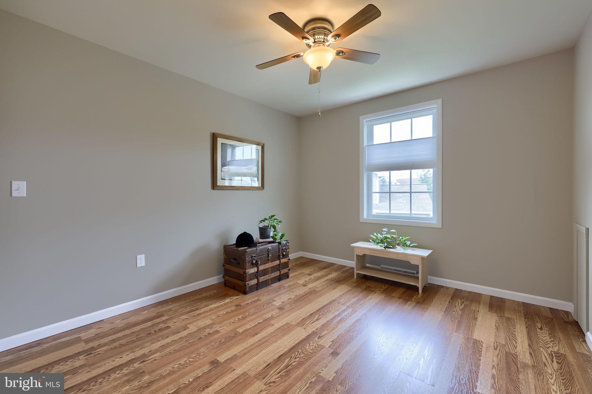 ELM TREE - Residential