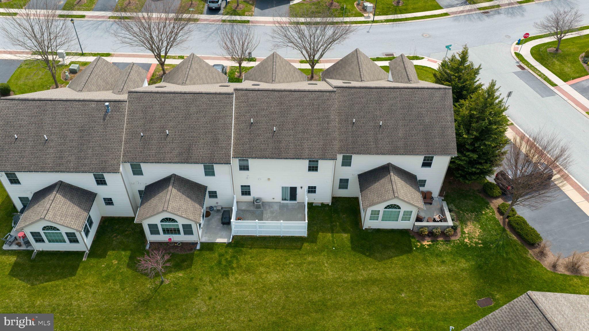 ELM TREE - Residential