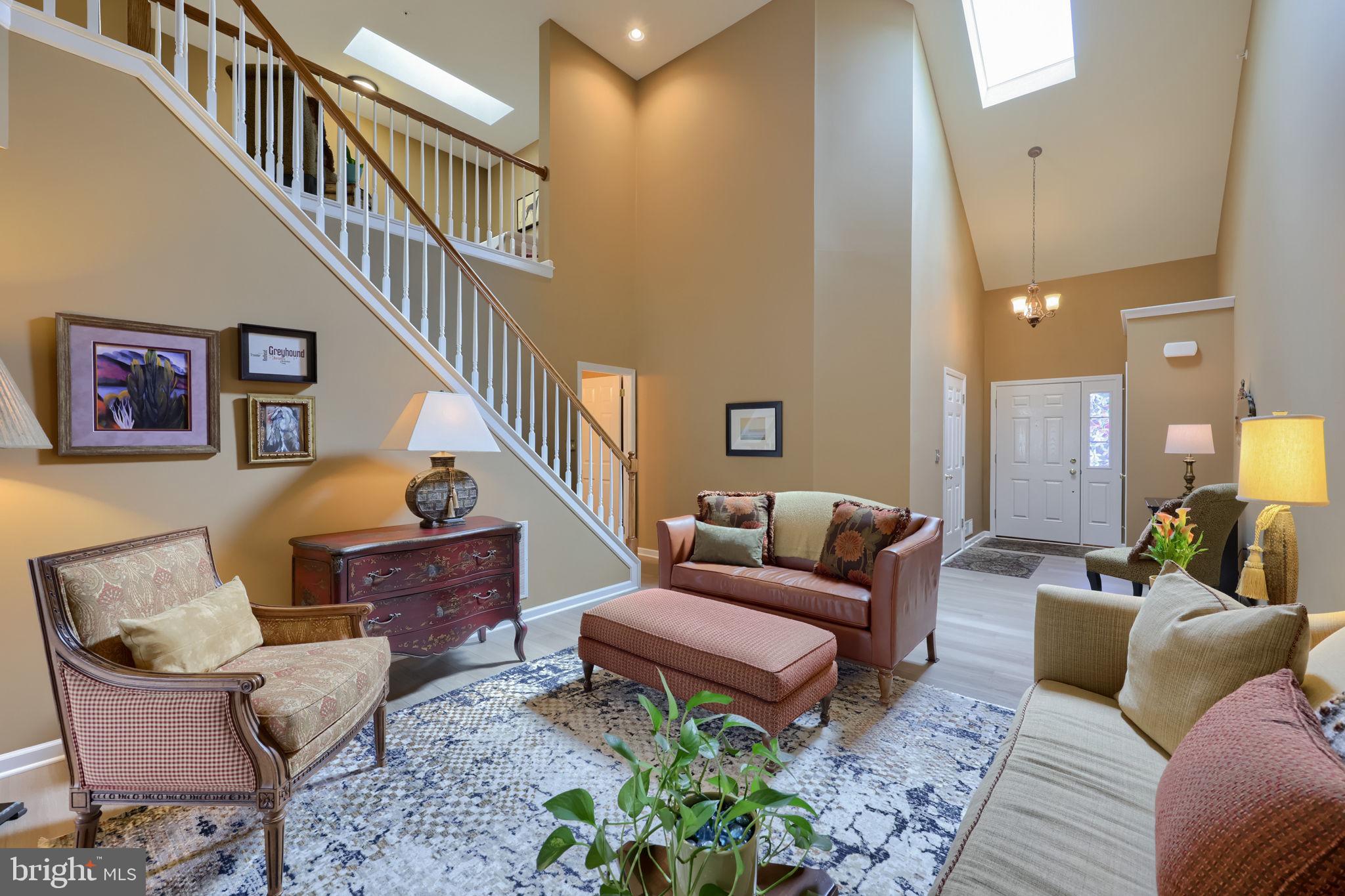 ELM TREE - Residential