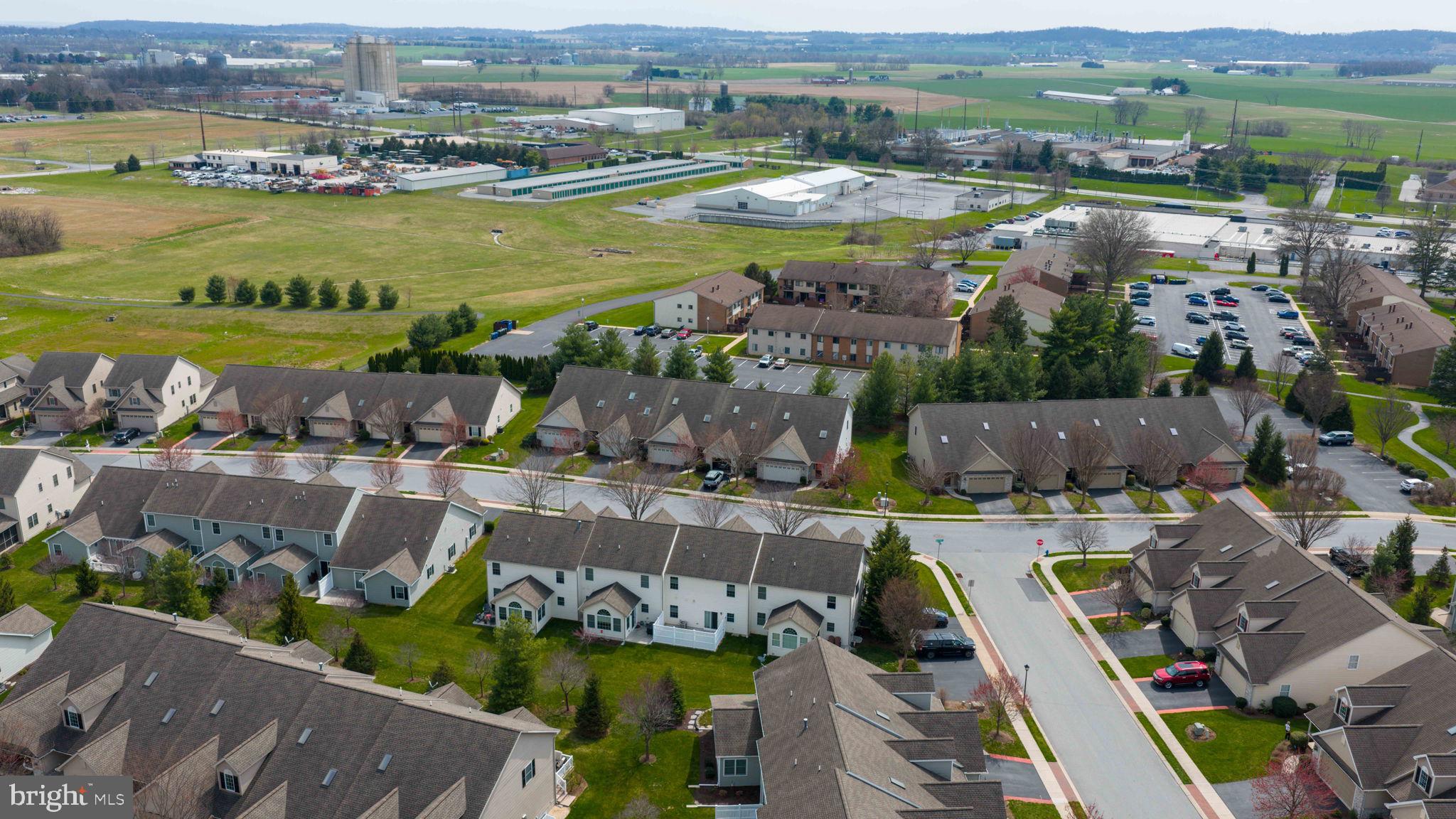 ELM TREE - Residential