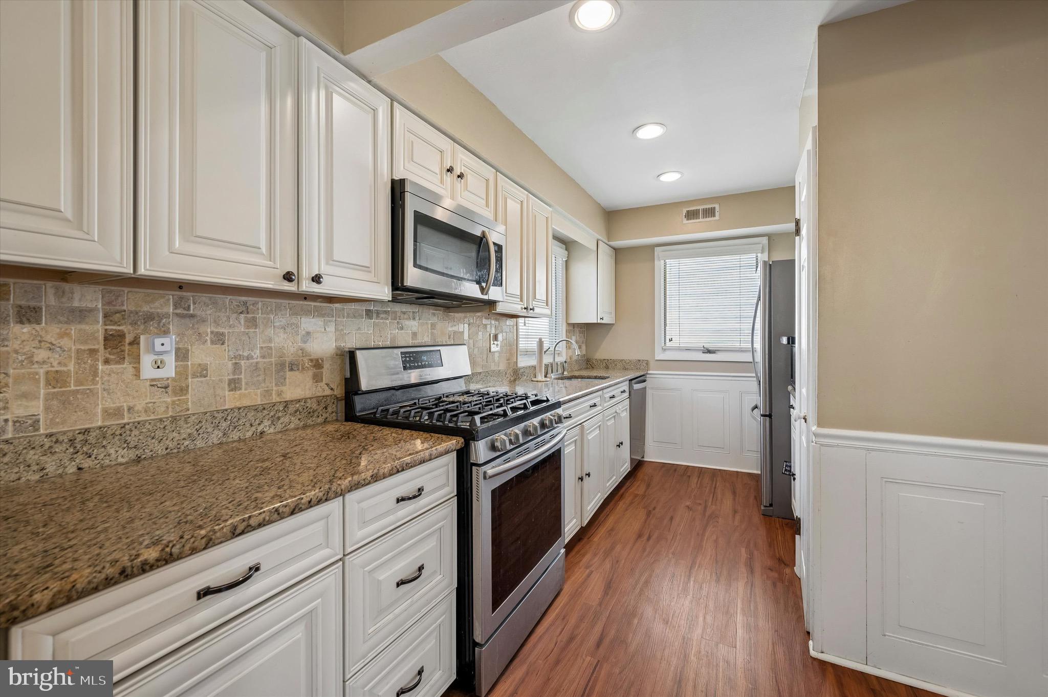 SOMERTON - Residential