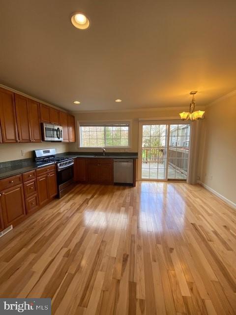 8556 TOWNE MANOR