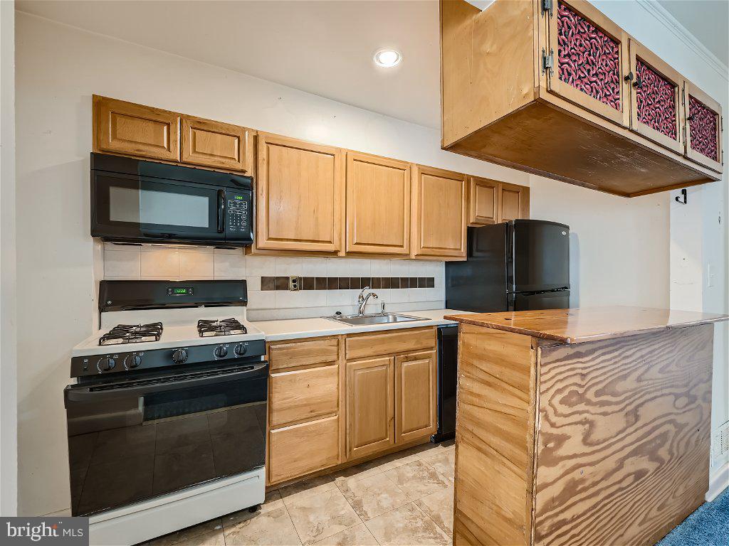 DUNDALK VILLAGE - Residential