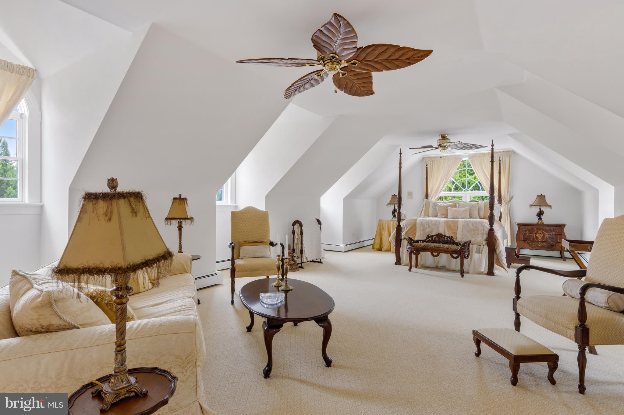 FOUR OAKS FARM - Residential