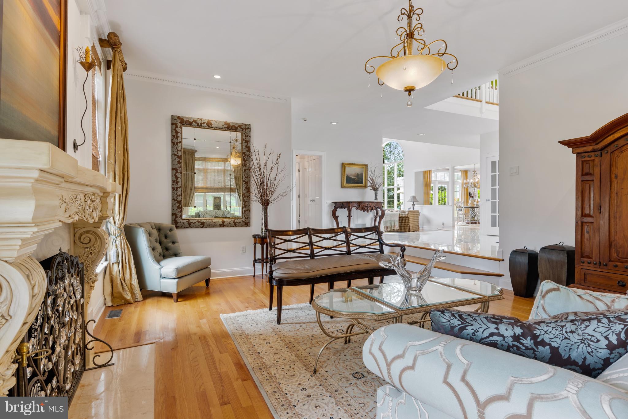 FOUR OAKS FARM - Residential