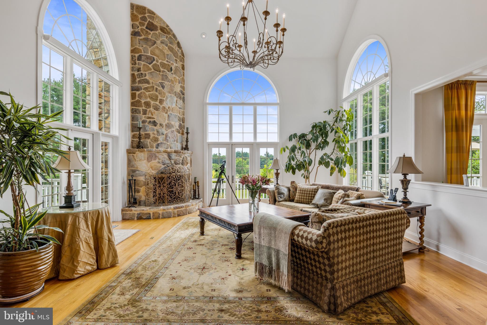 FOUR OAKS FARM - Residential