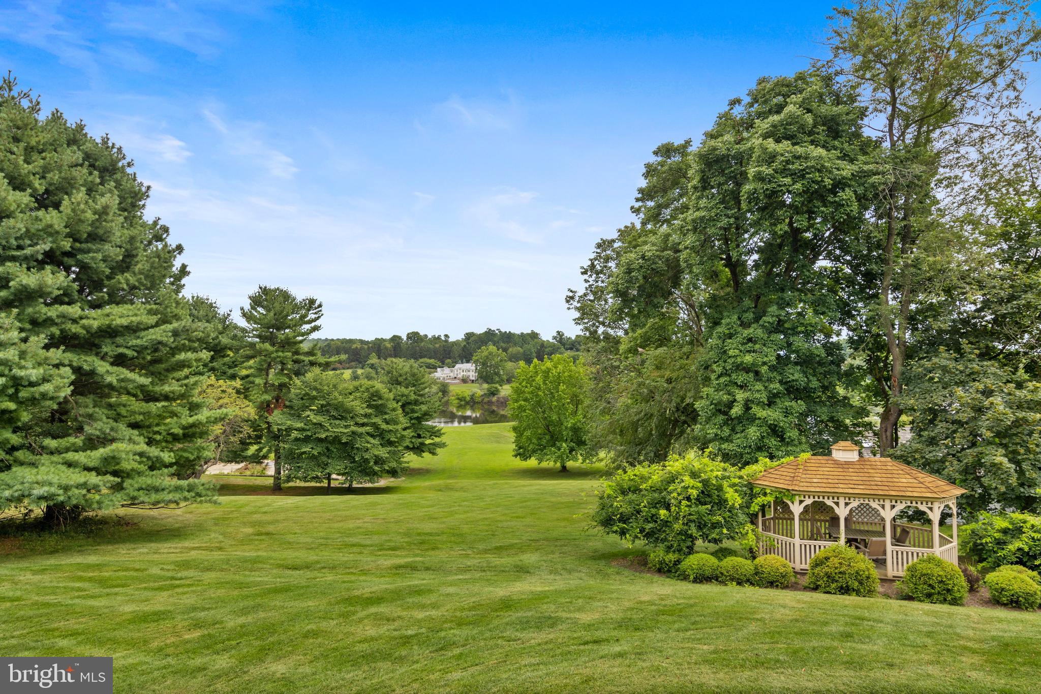 FOUR OAKS FARM - Residential