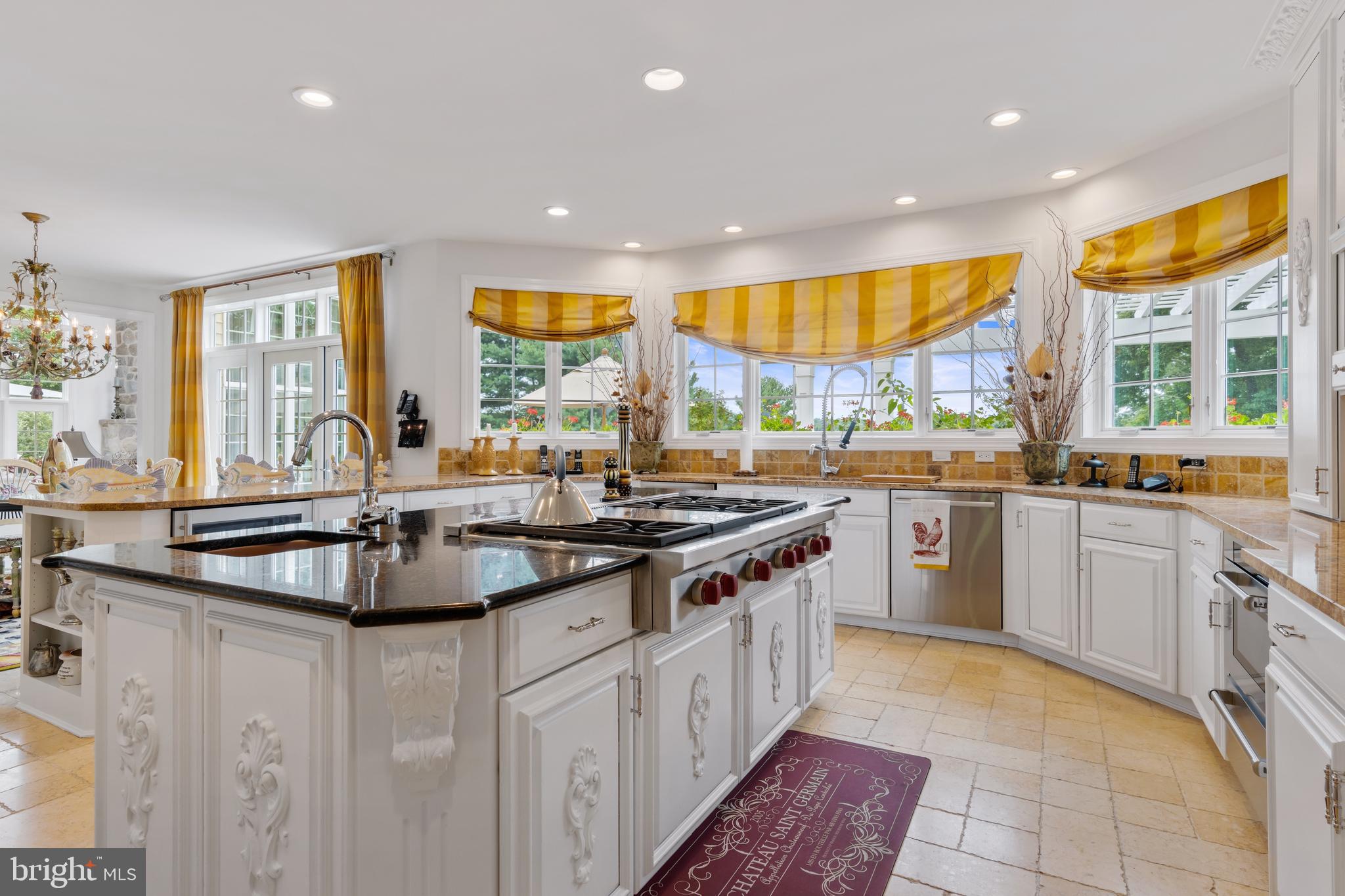 FOUR OAKS FARM - Residential