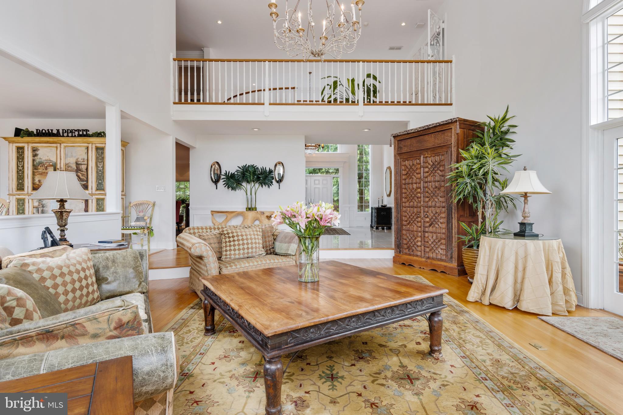 FOUR OAKS FARM - Residential