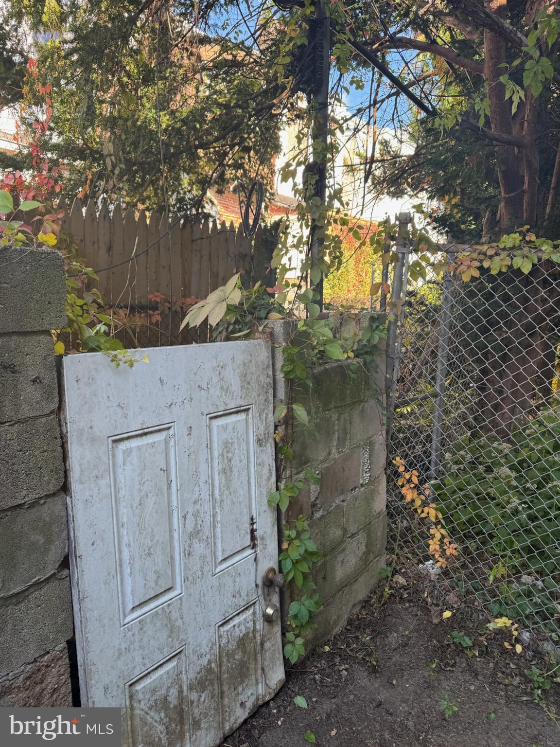 GERMANTOWN (EAST) - Residential