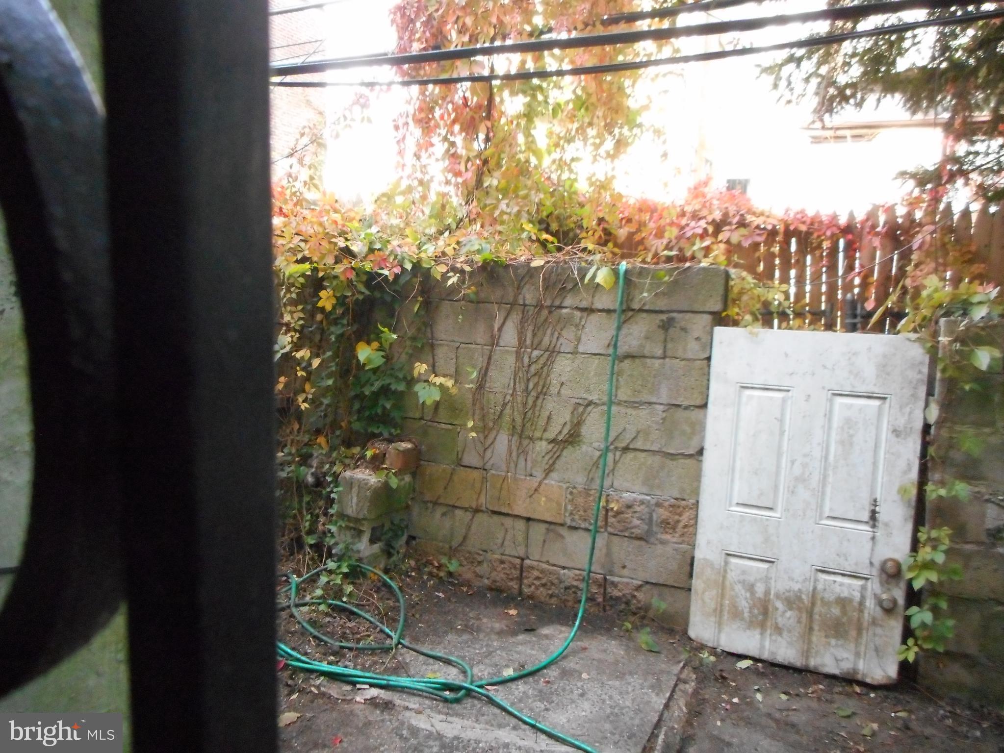 GERMANTOWN (EAST) - Residential