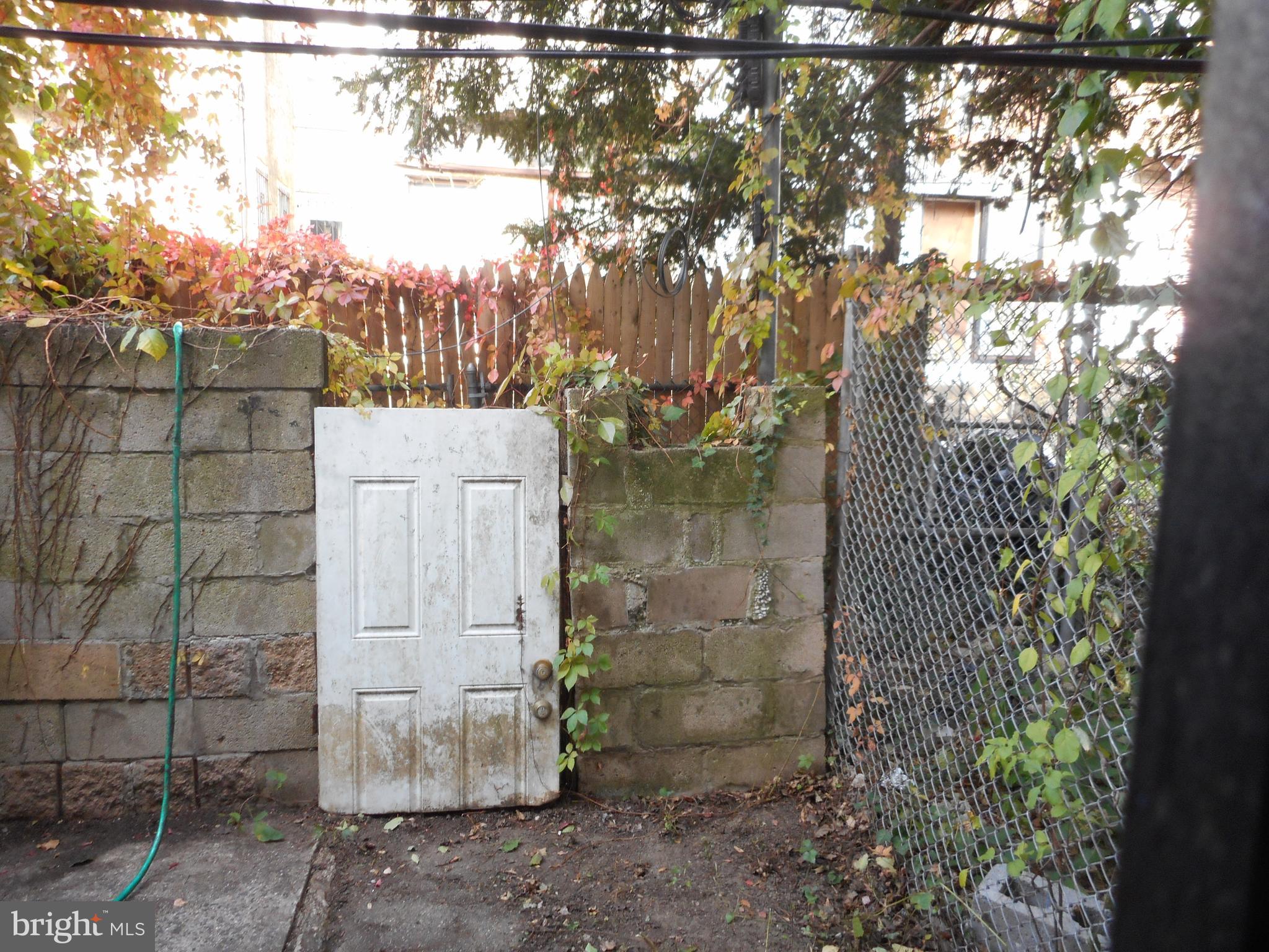 GERMANTOWN (EAST) - Residential