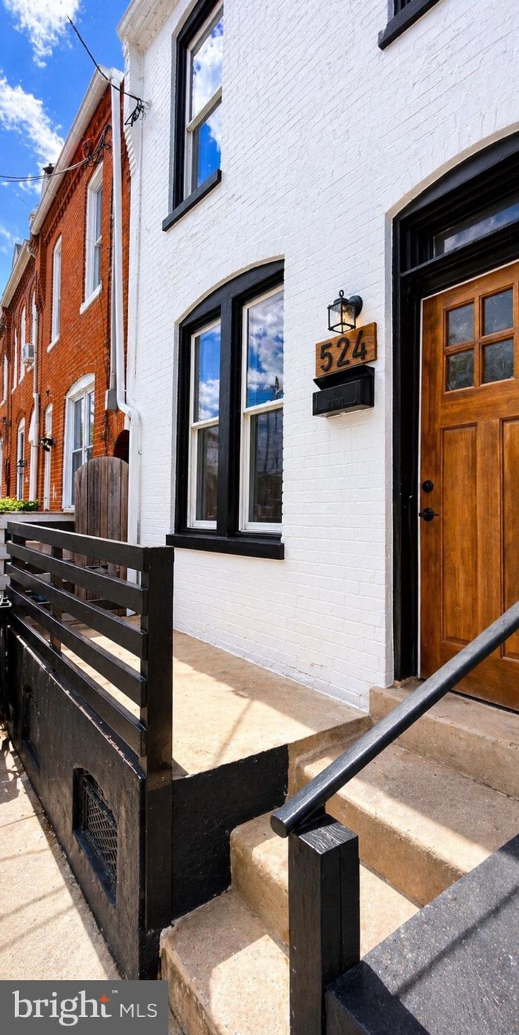 Photo of 524 Locust Street, LANCASTER, PA 17602 (MLS # PALA2087306)