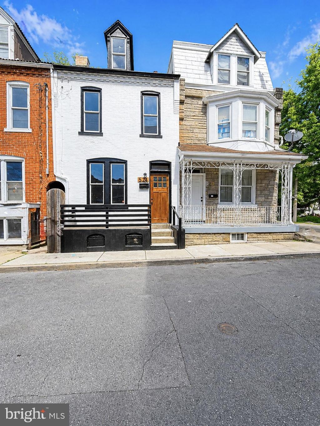 Photo of 524 Locust Street, LANCASTER, PA 17602 (MLS # PALA2087306)