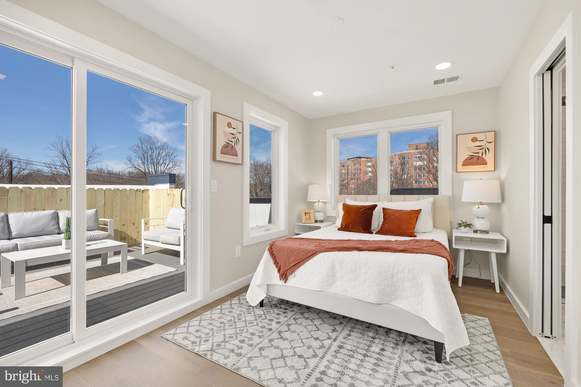 GLOVER PARK - Residential