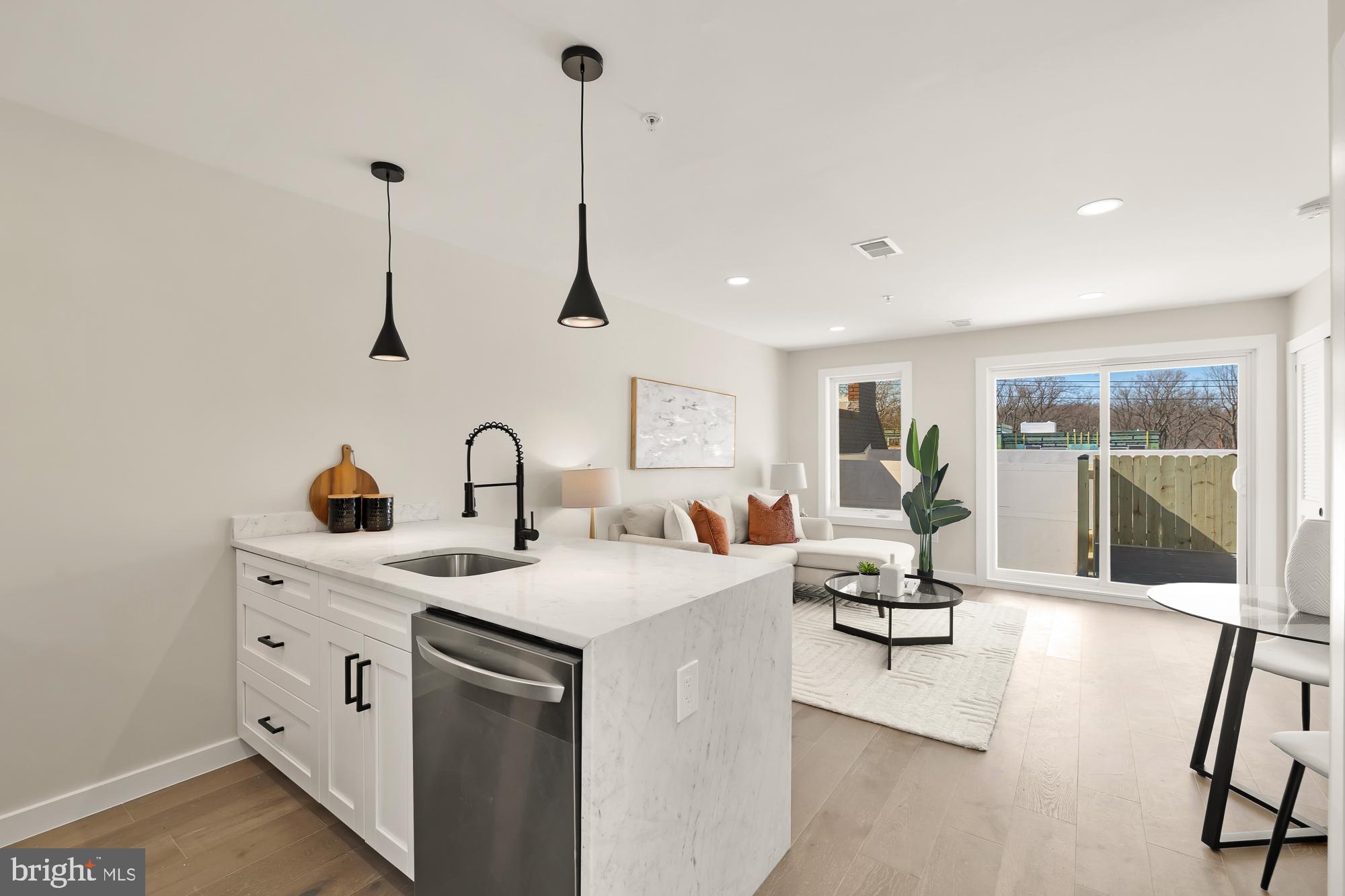 GLOVER PARK - Residential