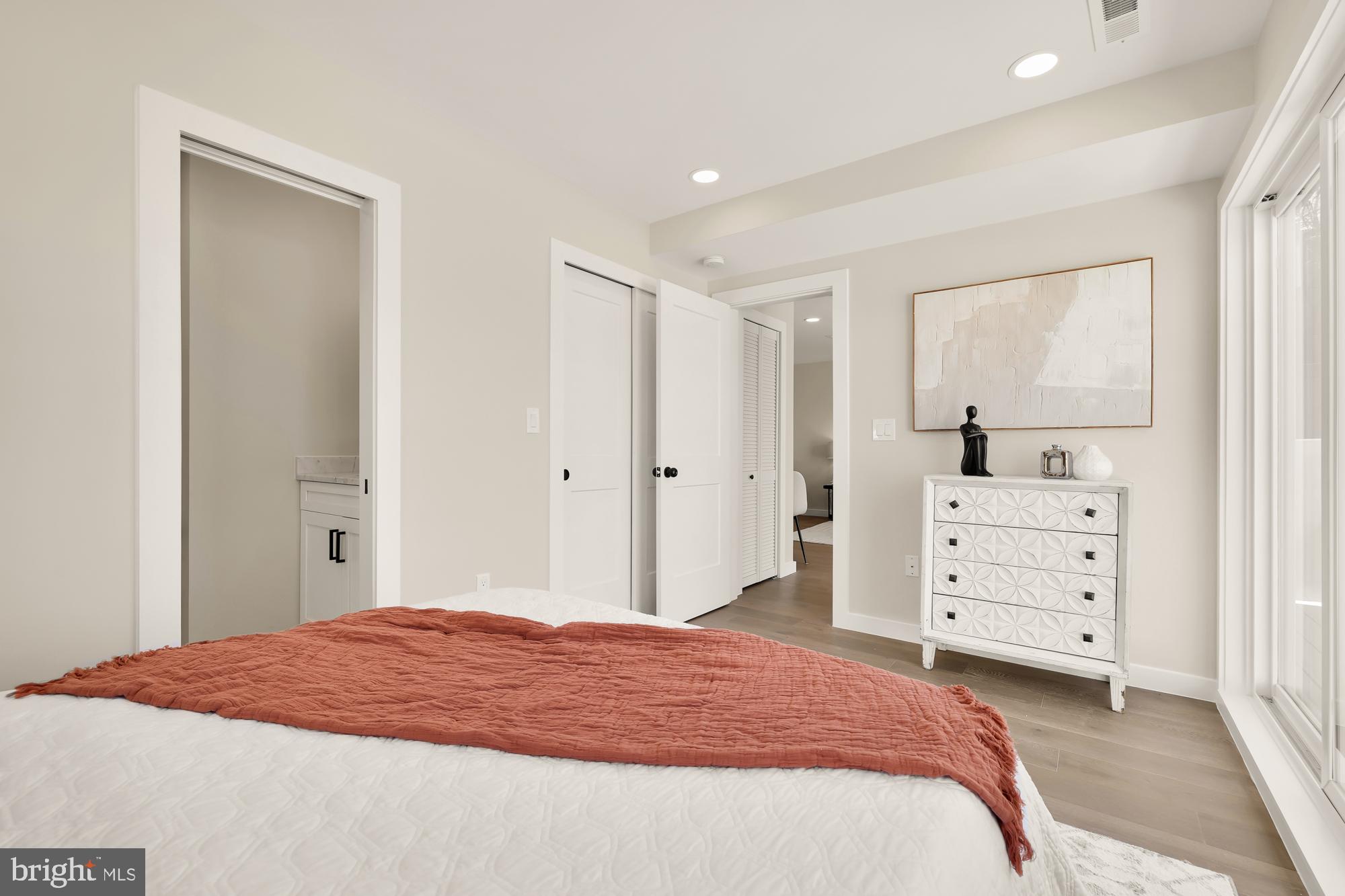 GLOVER PARK - Residential