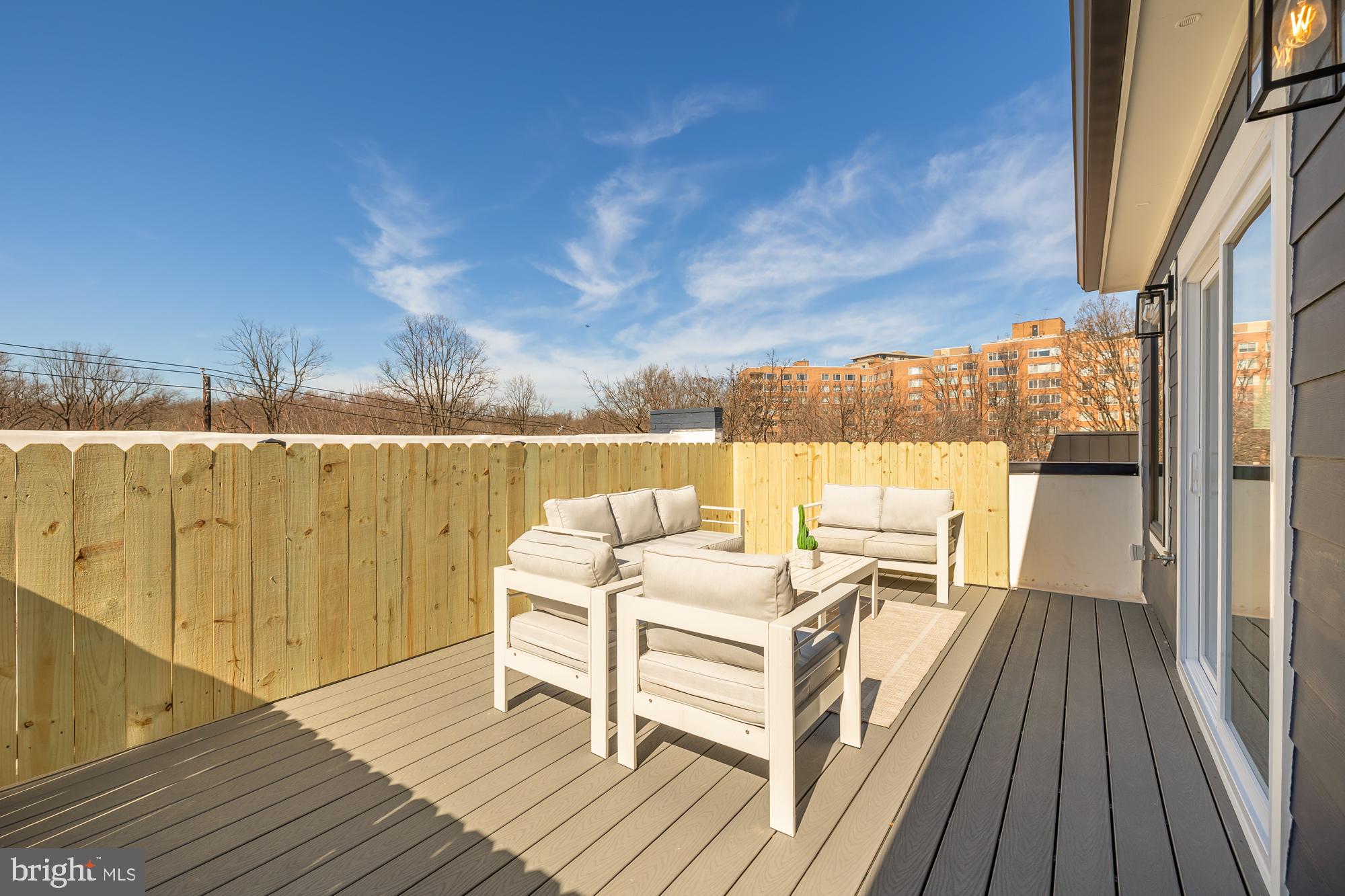 GLOVER PARK - Residential