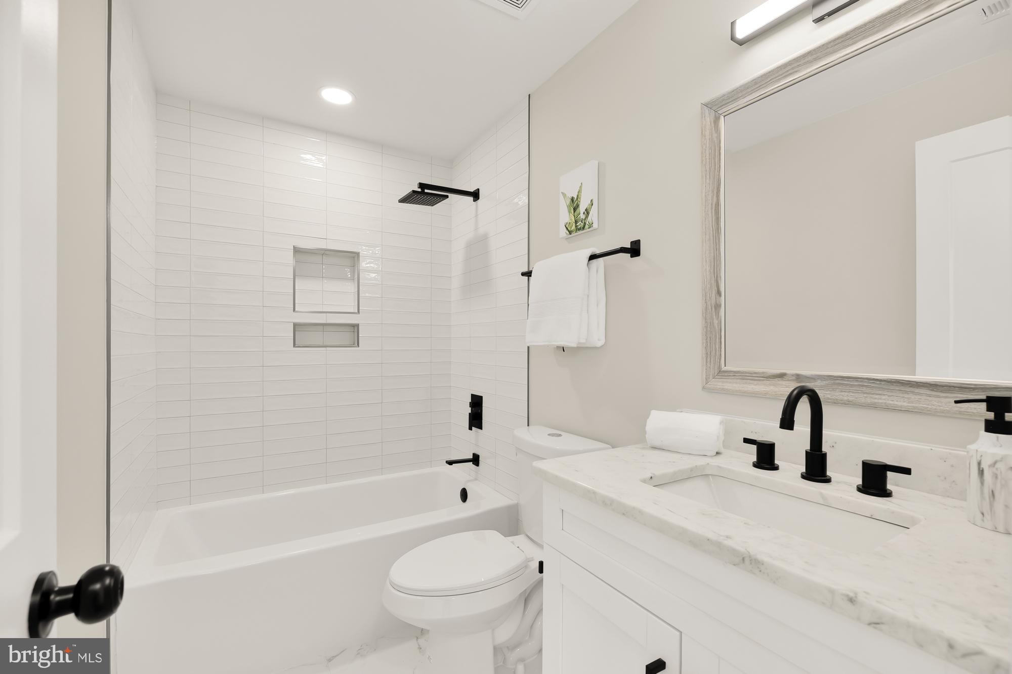 GLOVER PARK - Residential