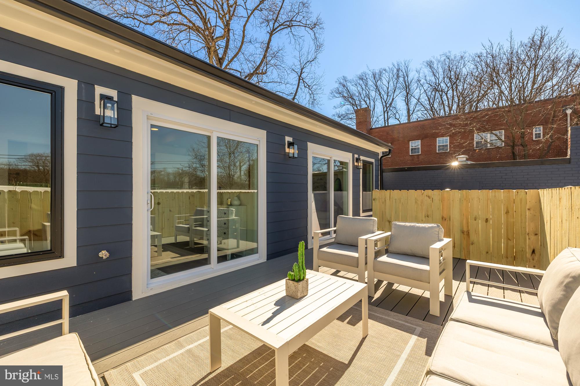 GLOVER PARK - Residential
