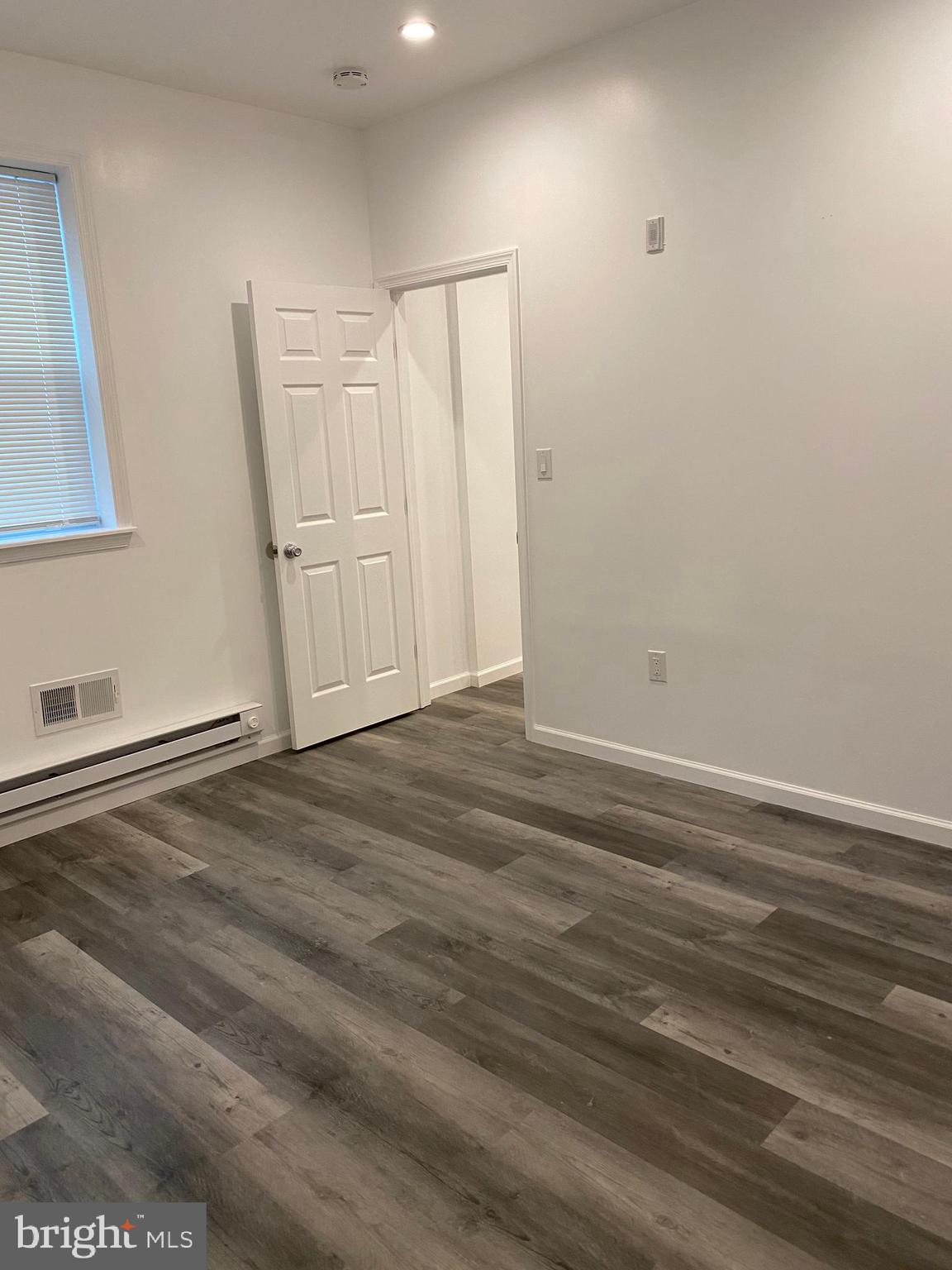 HAWTHORNE - Residential Lease