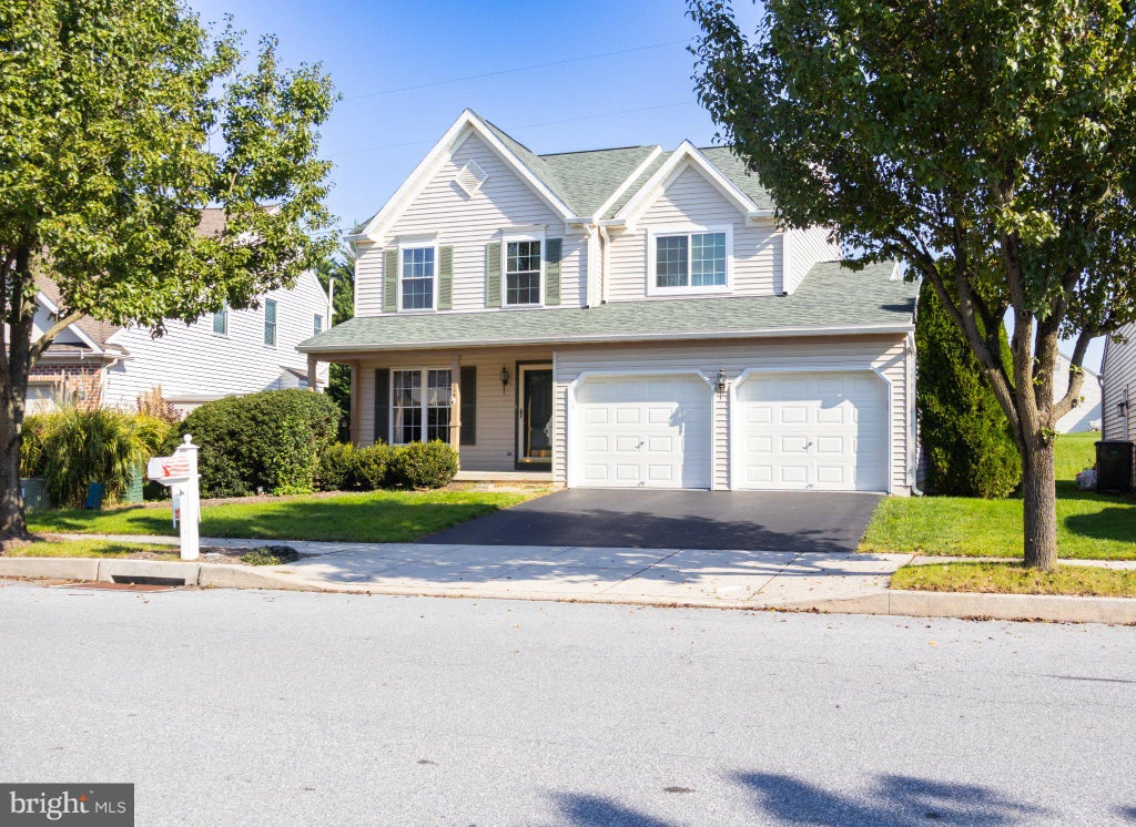 Photo of 338 Cambridge Lane, LITITZ, PA 17543 (MLS # PALA2096286)