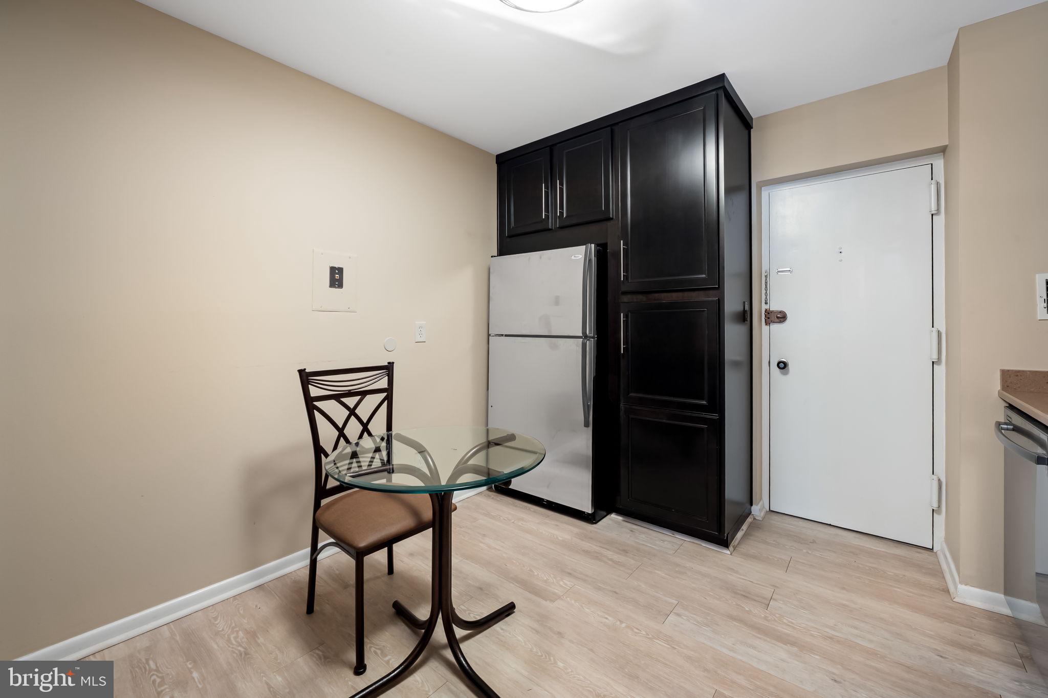 7 SLADE AVENUE 414