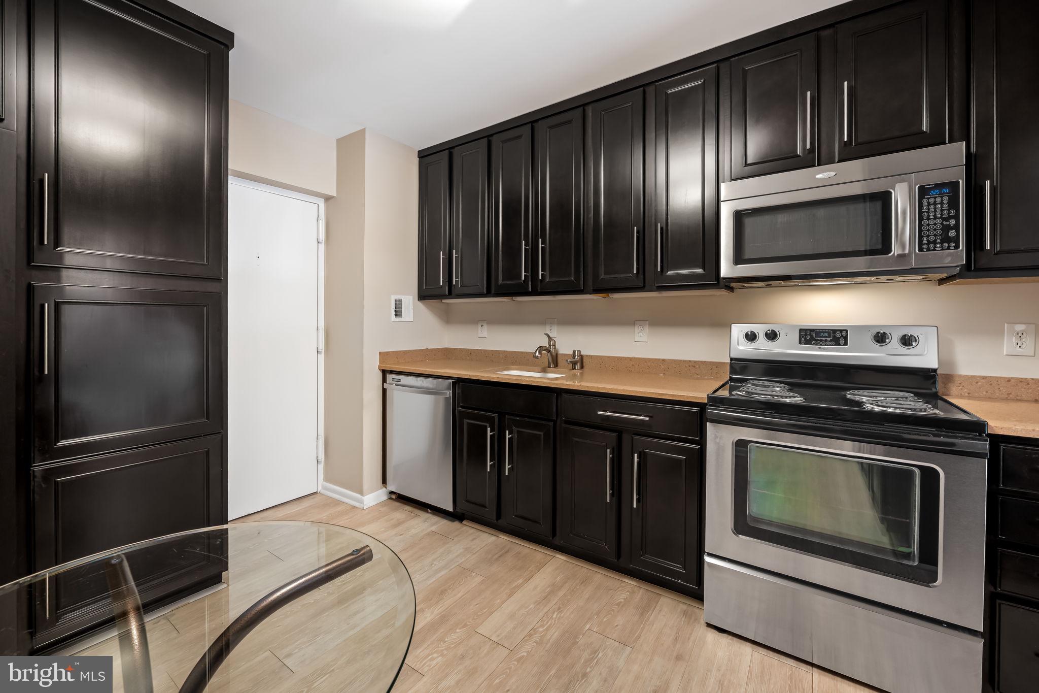 7 SLADE AVENUE 414
