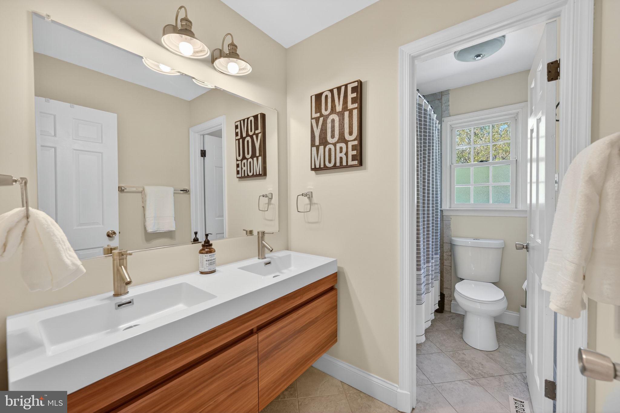 POINT FIELD LANDING - Residential