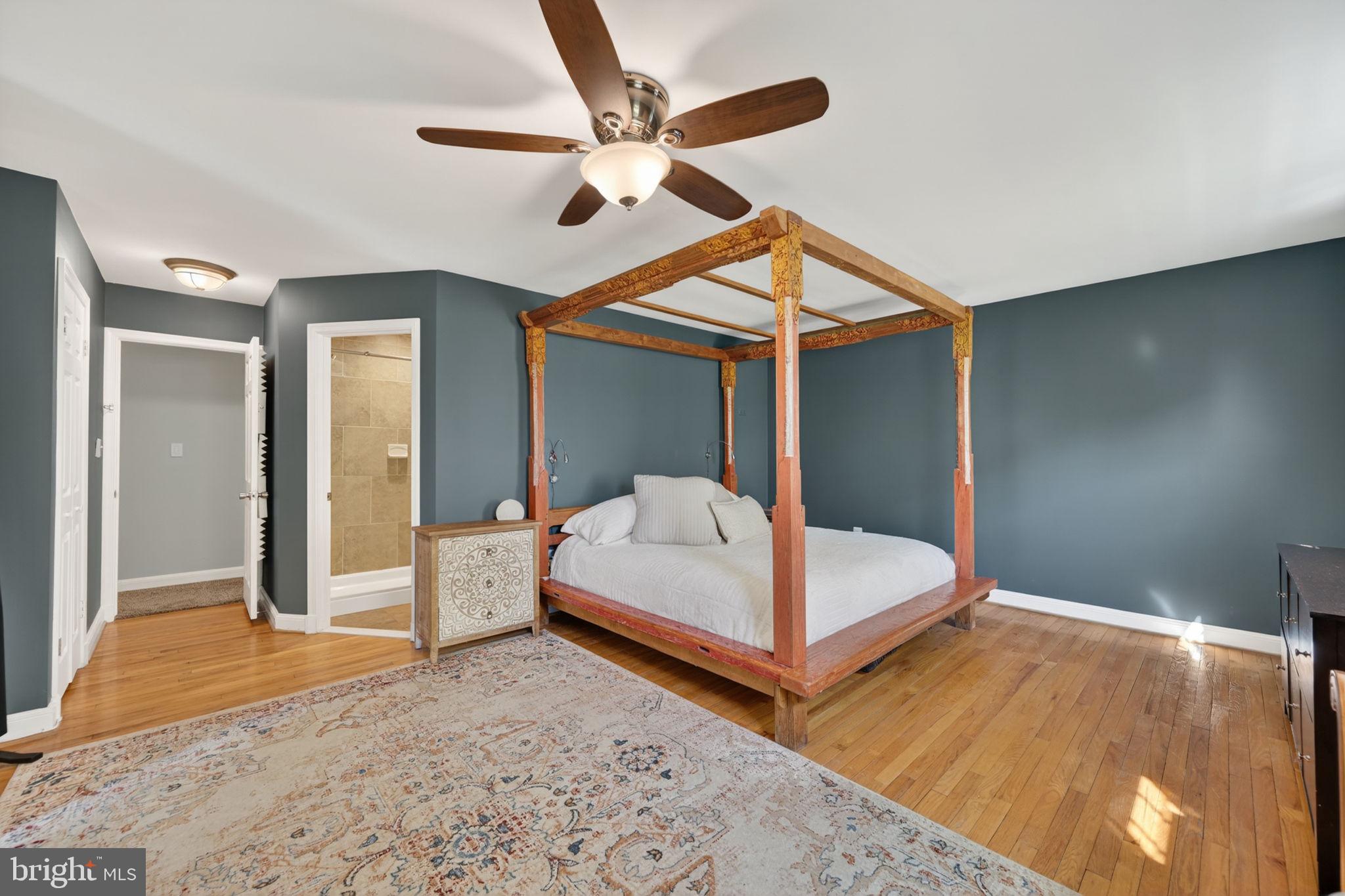 POINT FIELD LANDING - Residential