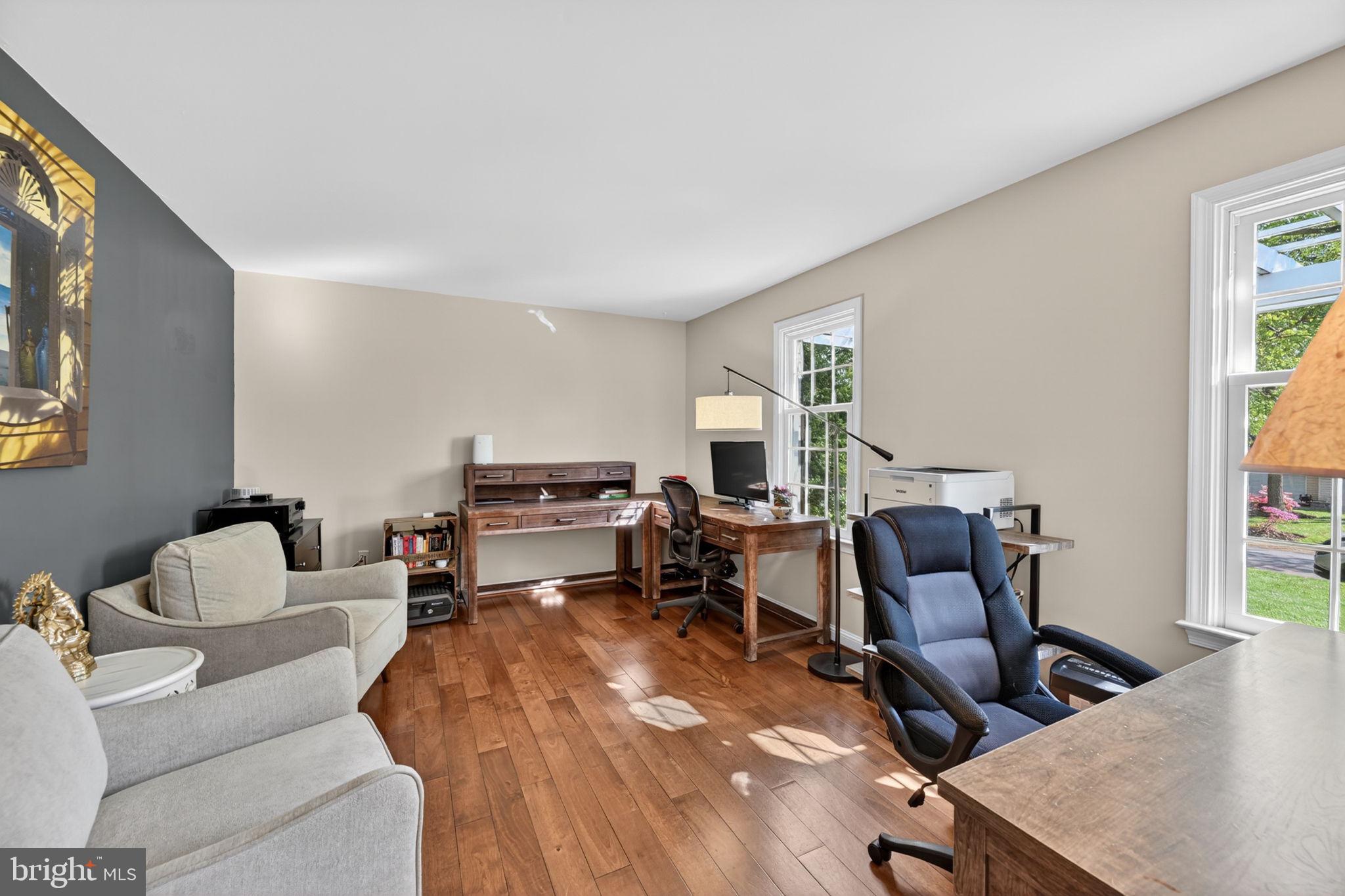 POINT FIELD LANDING - Residential