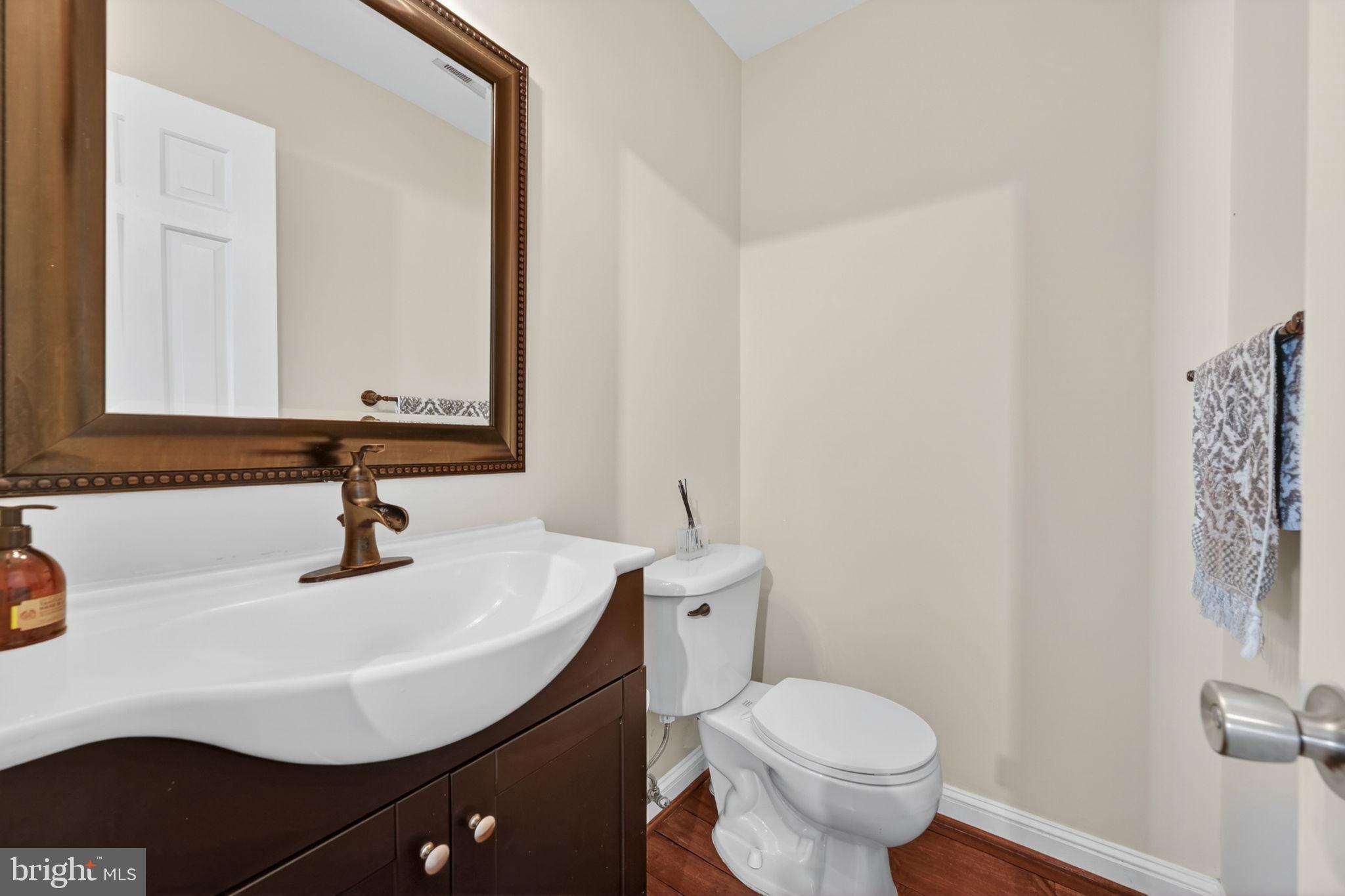 POINT FIELD LANDING - Residential