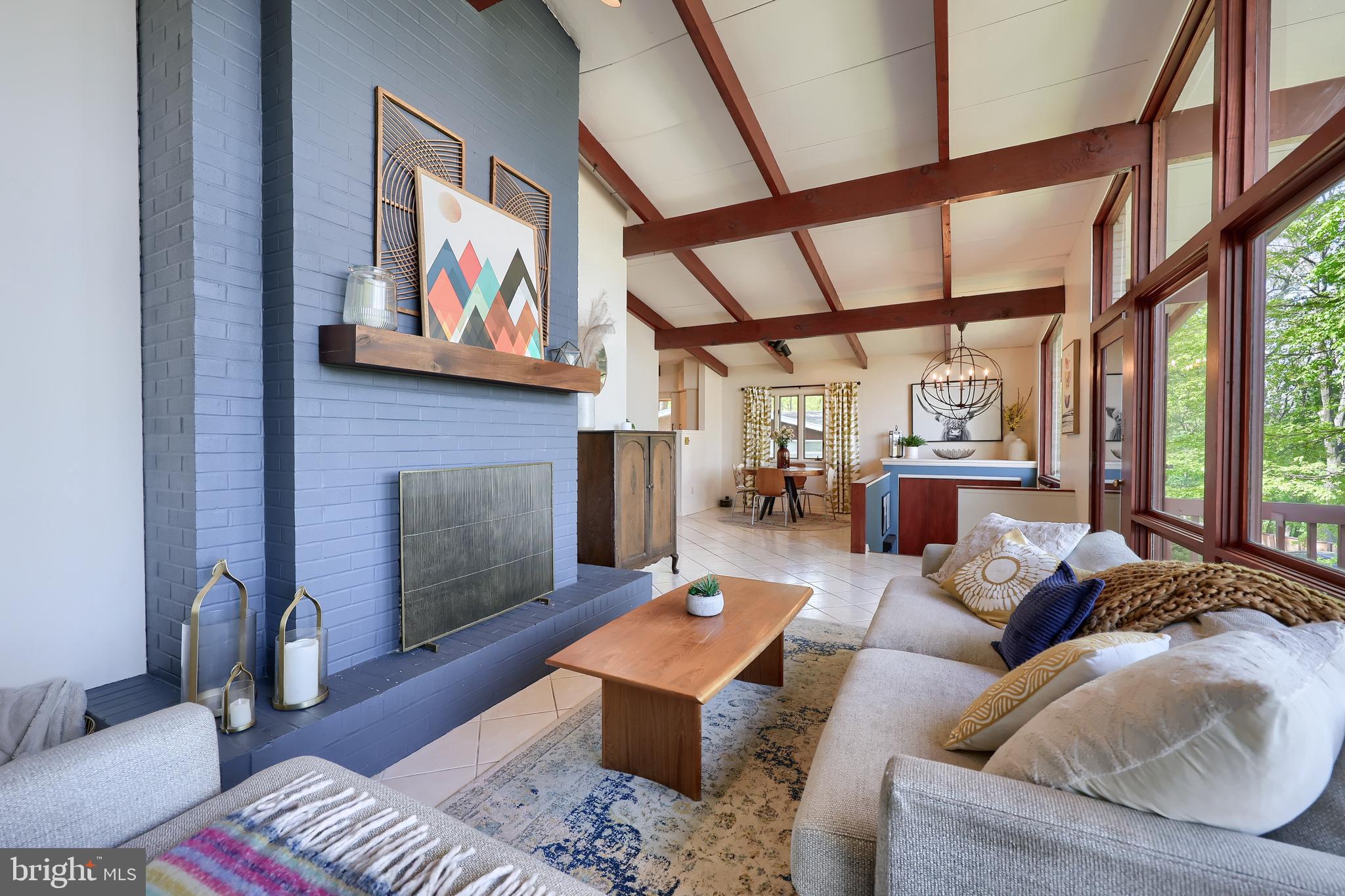 HILLCREST - Residential