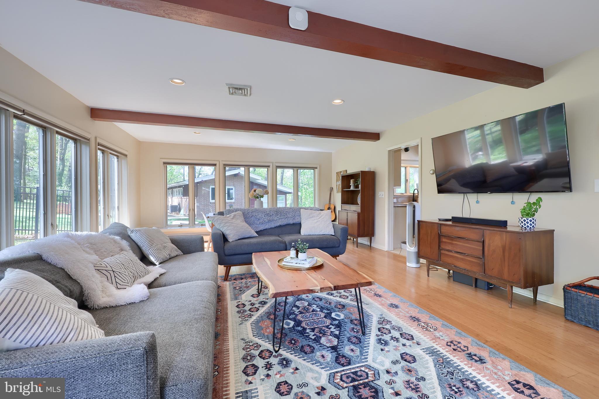 HILLCREST - Residential