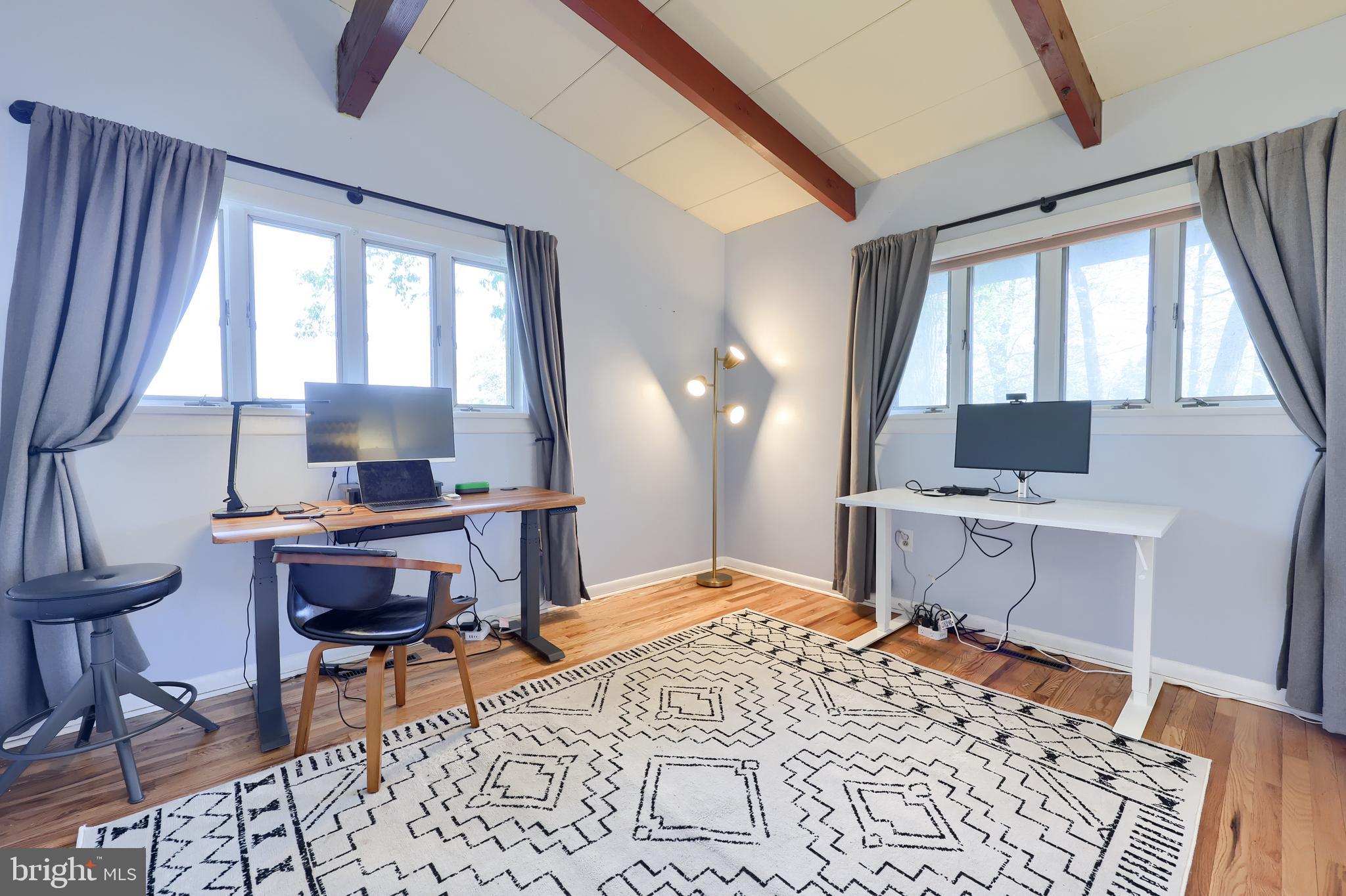 HILLCREST - Residential