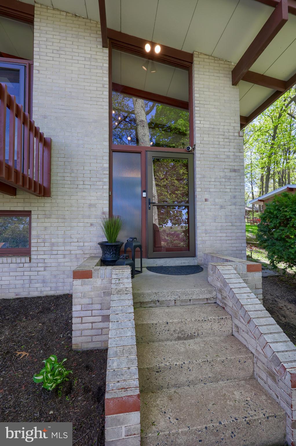 HILLCREST - Residential