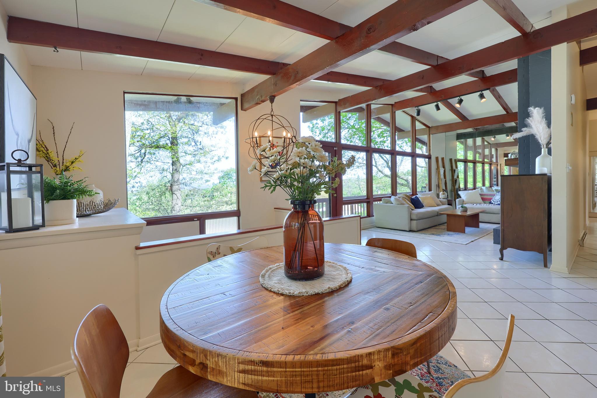 HILLCREST - Residential