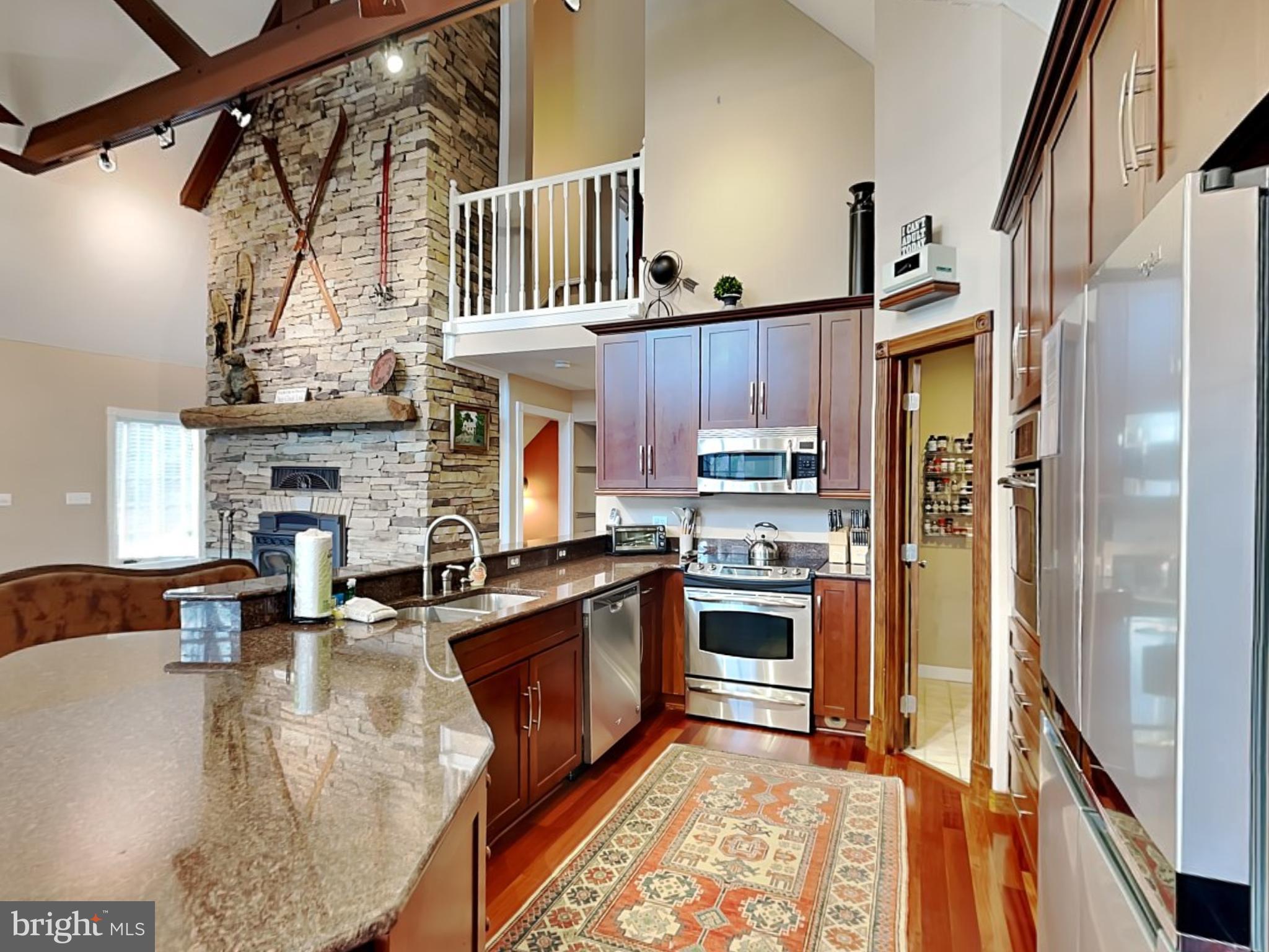 SHINGLE CAMP TERRACE - Residential