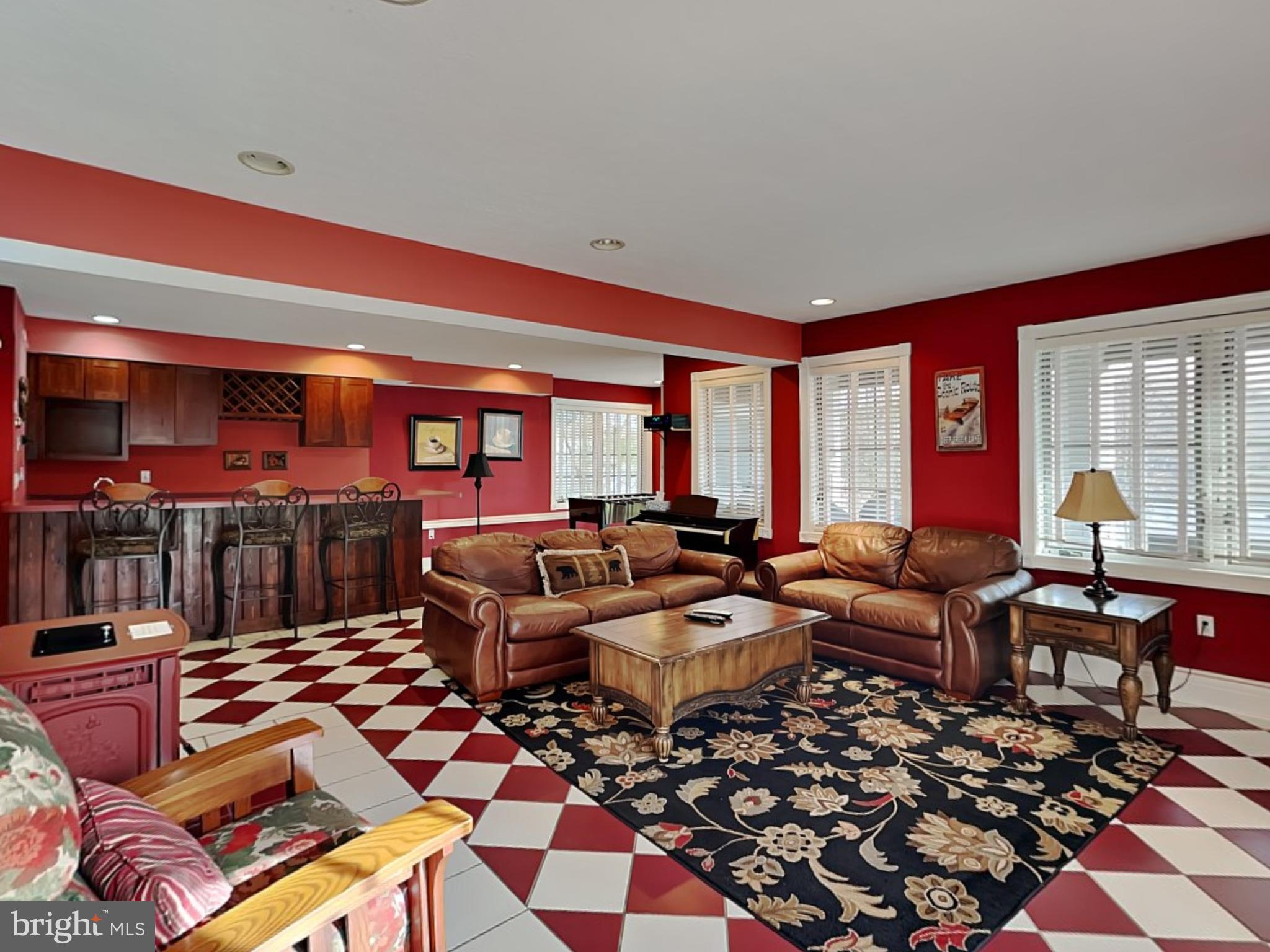 SHINGLE CAMP TERRACE - Residential