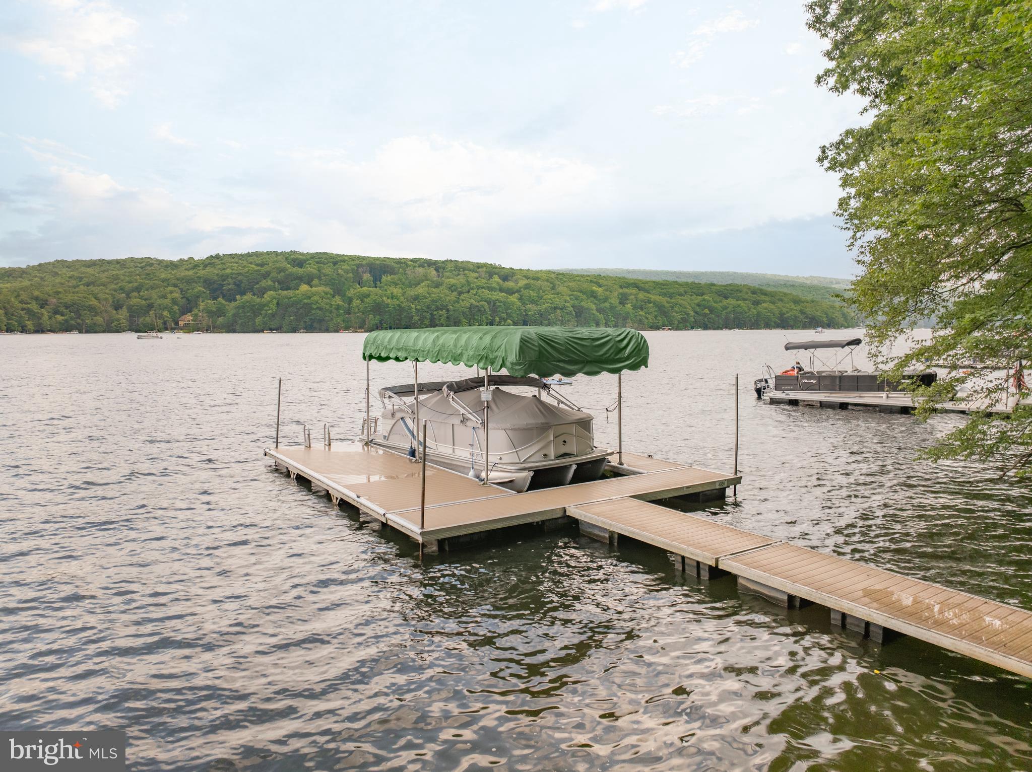 SHINGLE CAMP TERRACE - Residential