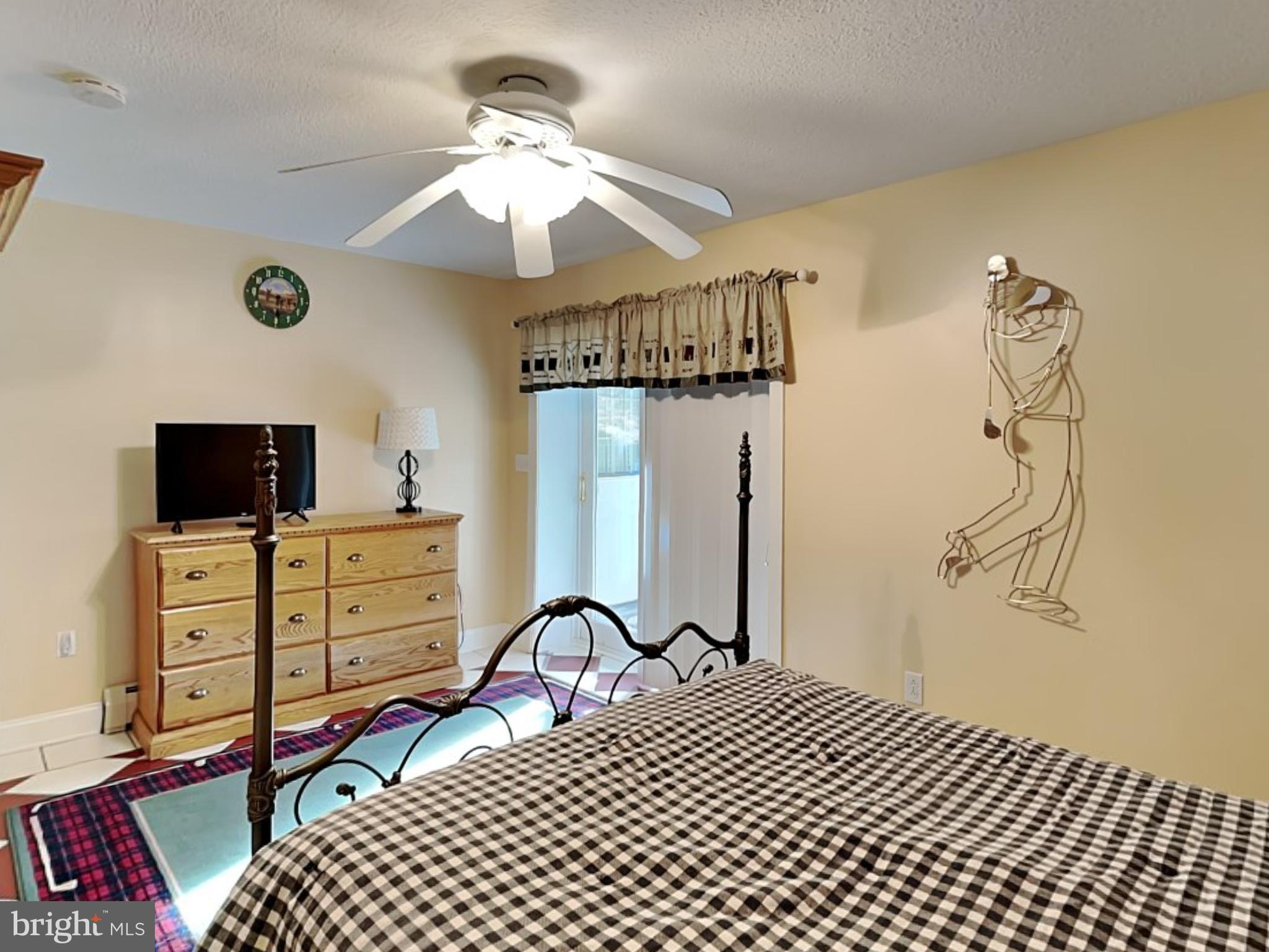 SHINGLE CAMP TERRACE - Residential