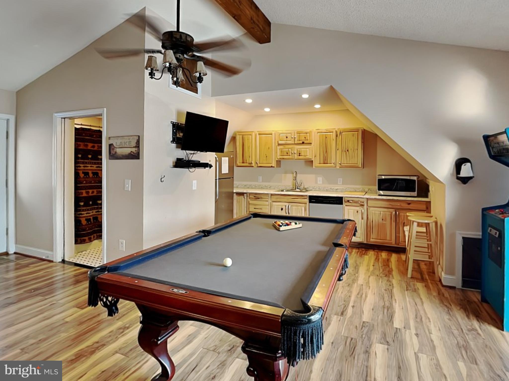 SHINGLE CAMP TERRACE - Residential